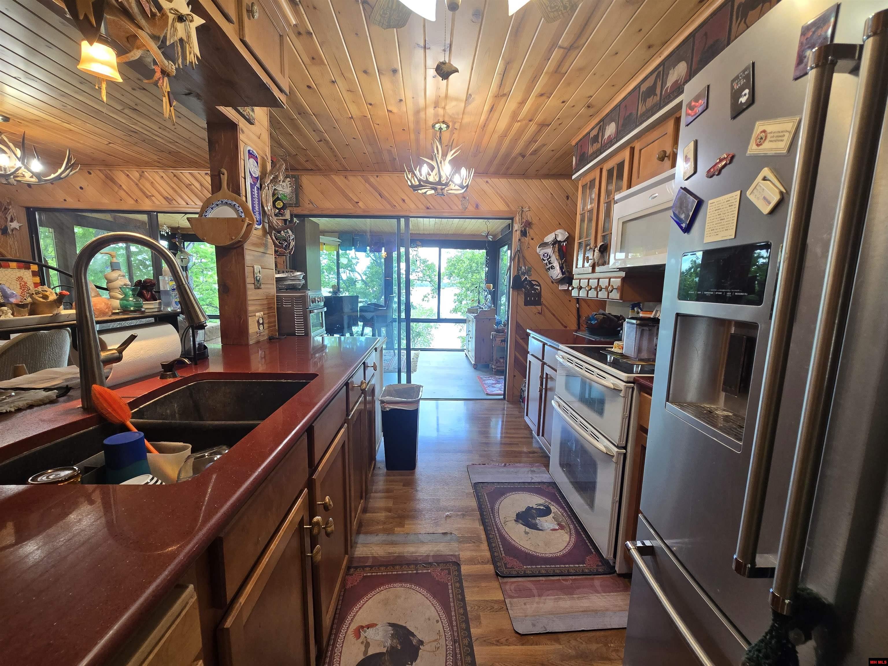 1535 MC 142 Oakland, AR 72661