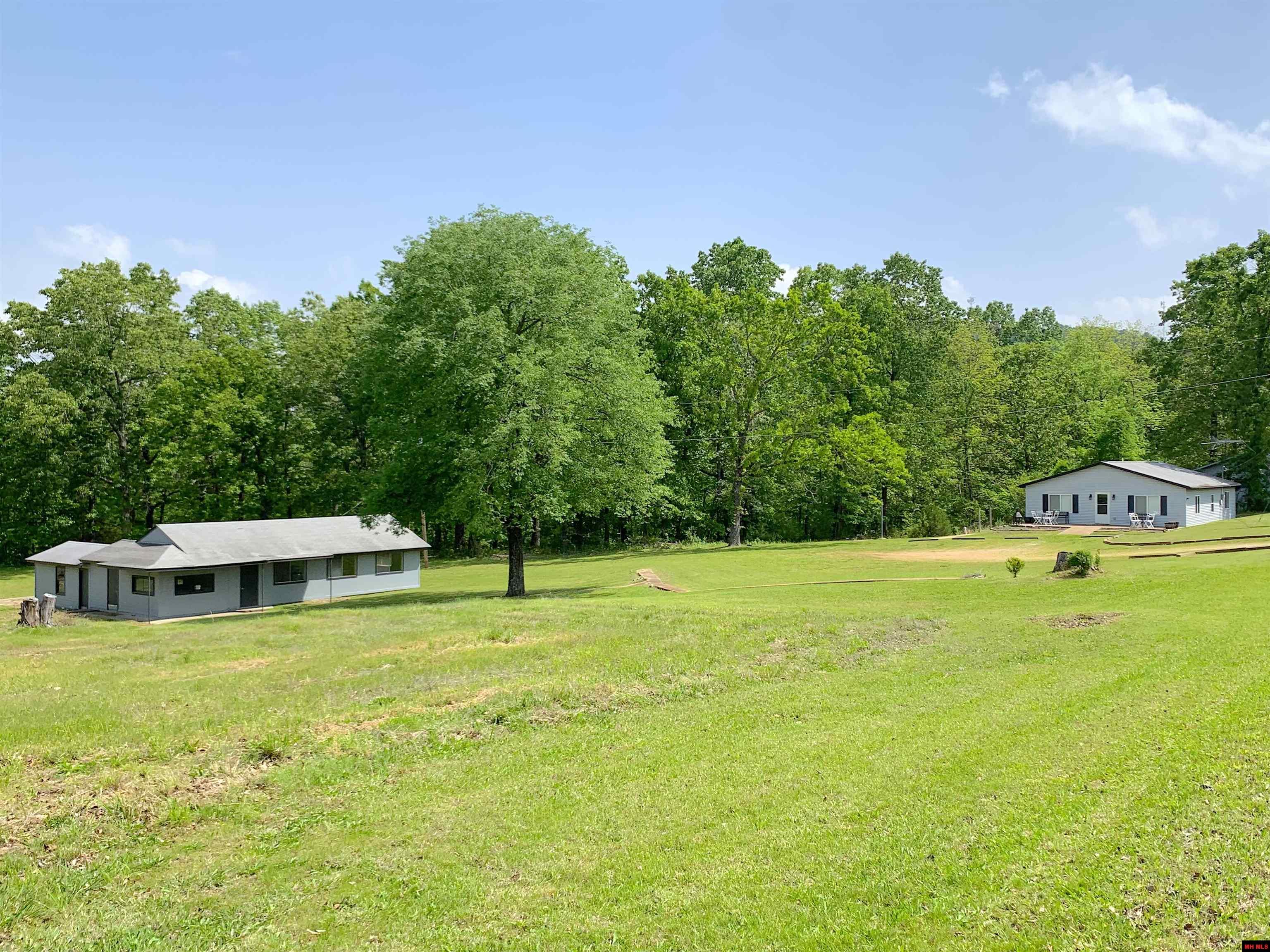 2229 CENTRAL BOULEVARD Bull Shoals, AR 72619