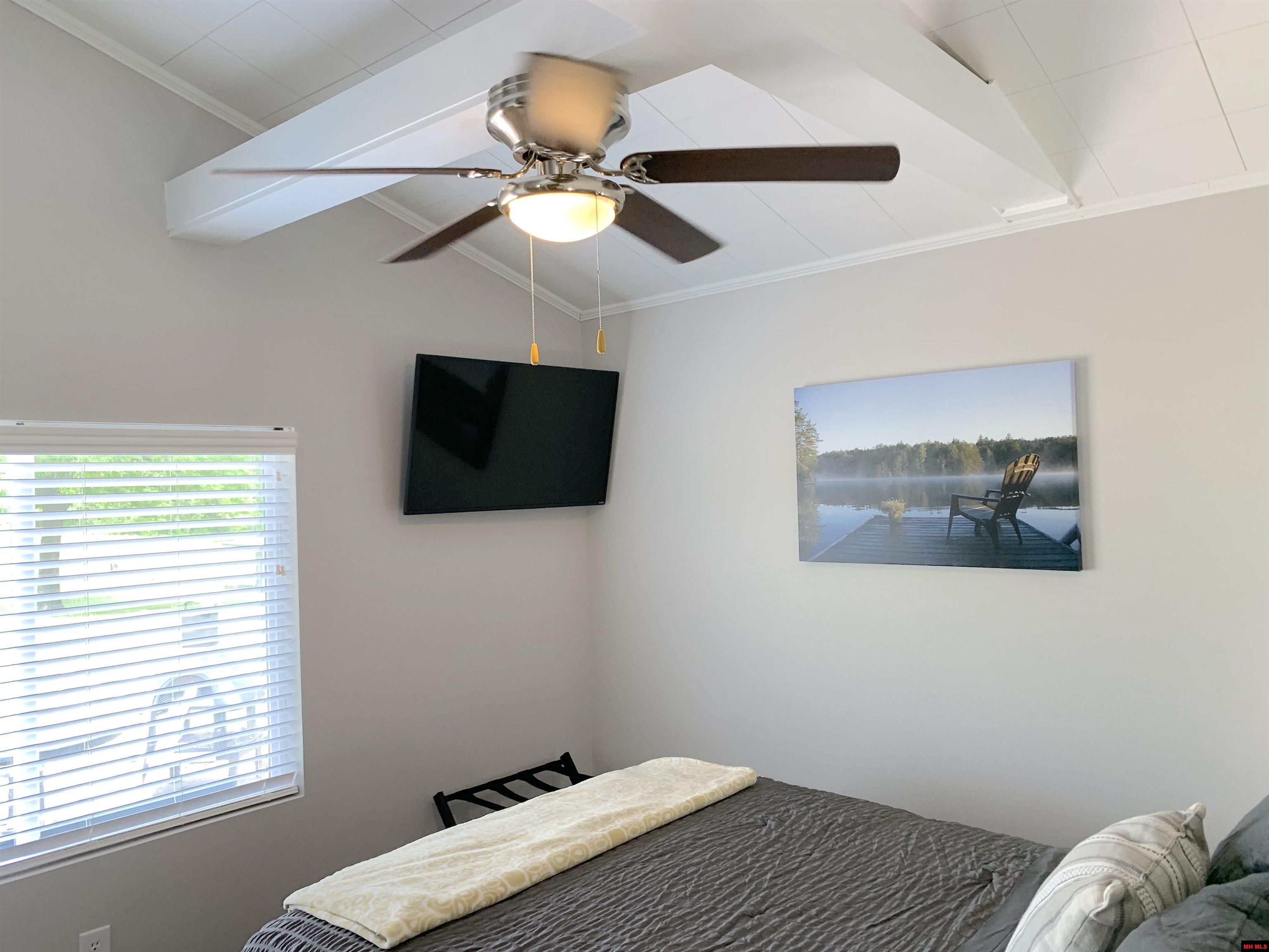2229 CENTRAL BOULEVARD Bull Shoals, AR 72619