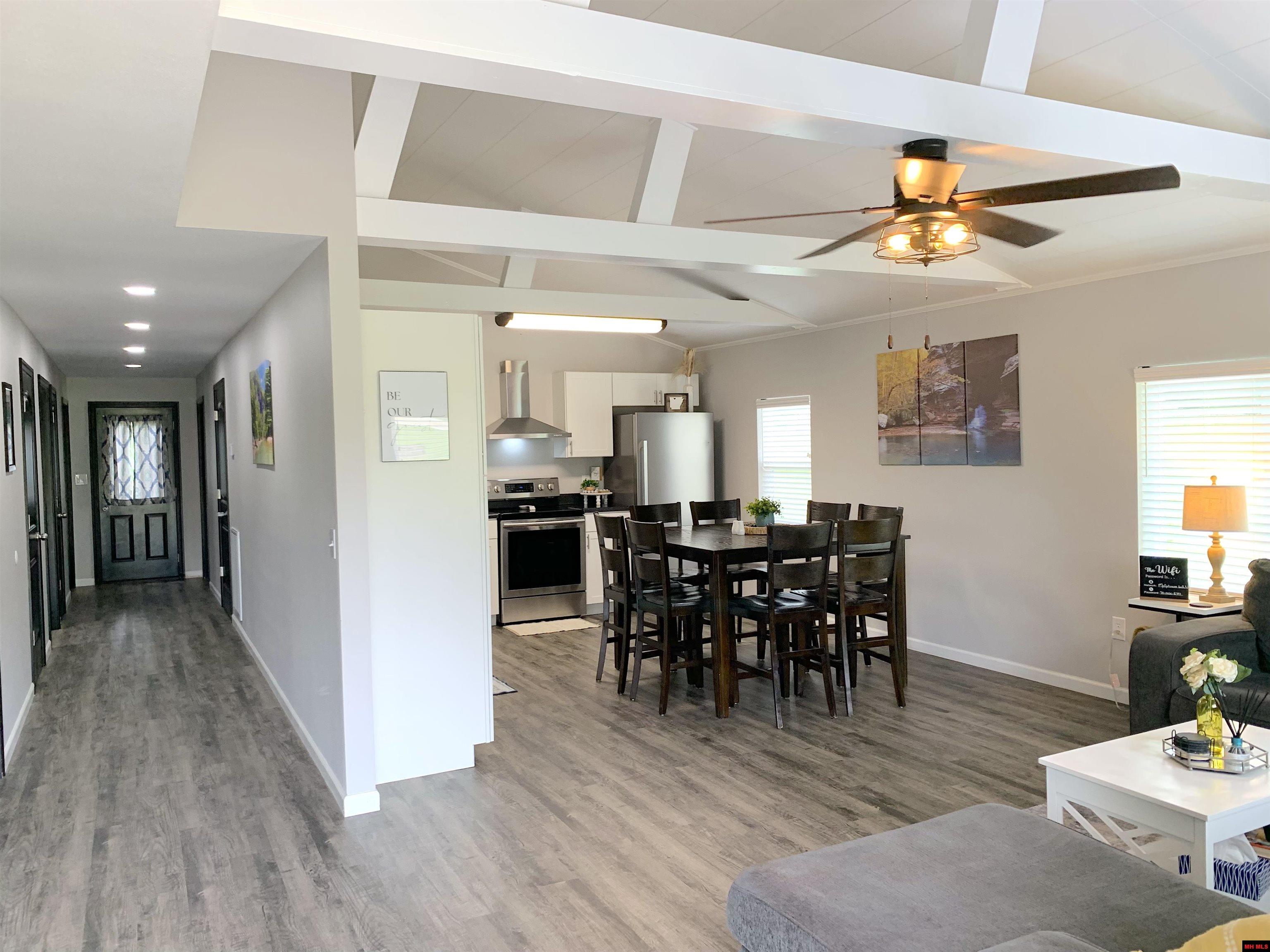 2229 CENTRAL BOULEVARD Bull Shoals, AR 72619