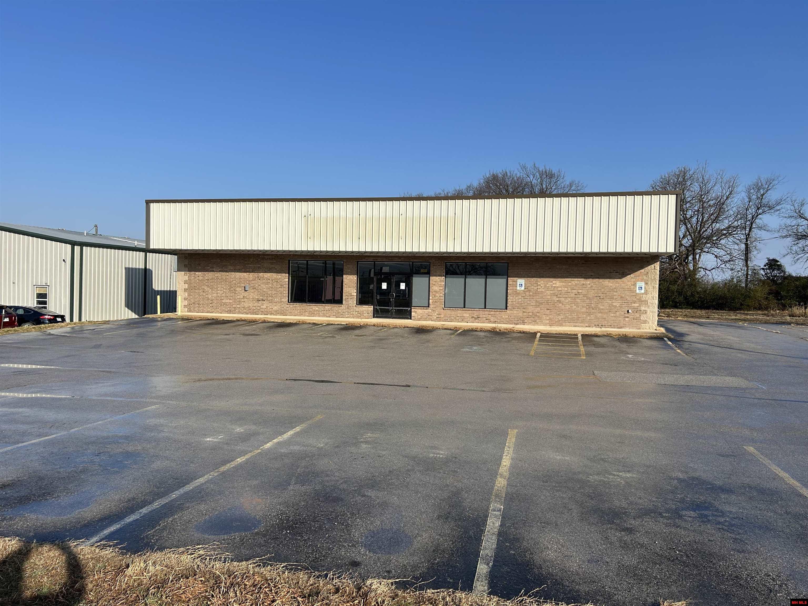 106 E MAIN STREET Gassville, AR