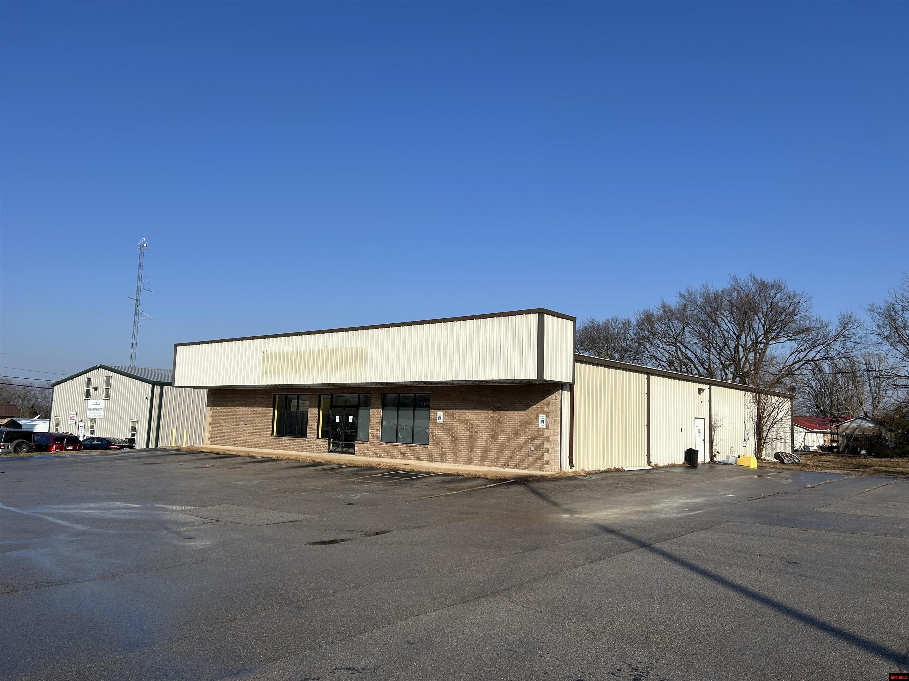 106 E MAIN STREET Gassville, AR