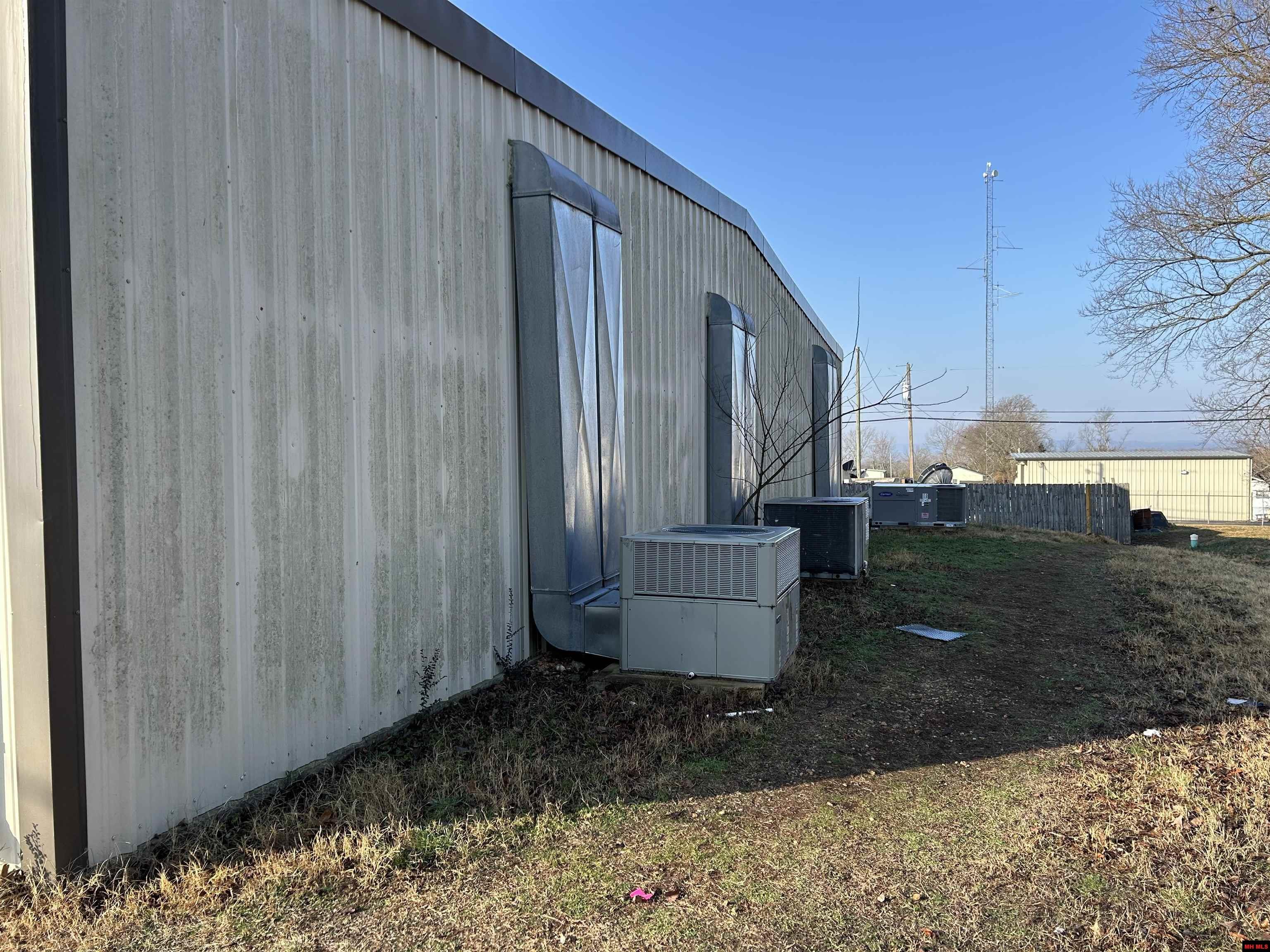 106 E MAIN STREET Gassville, AR