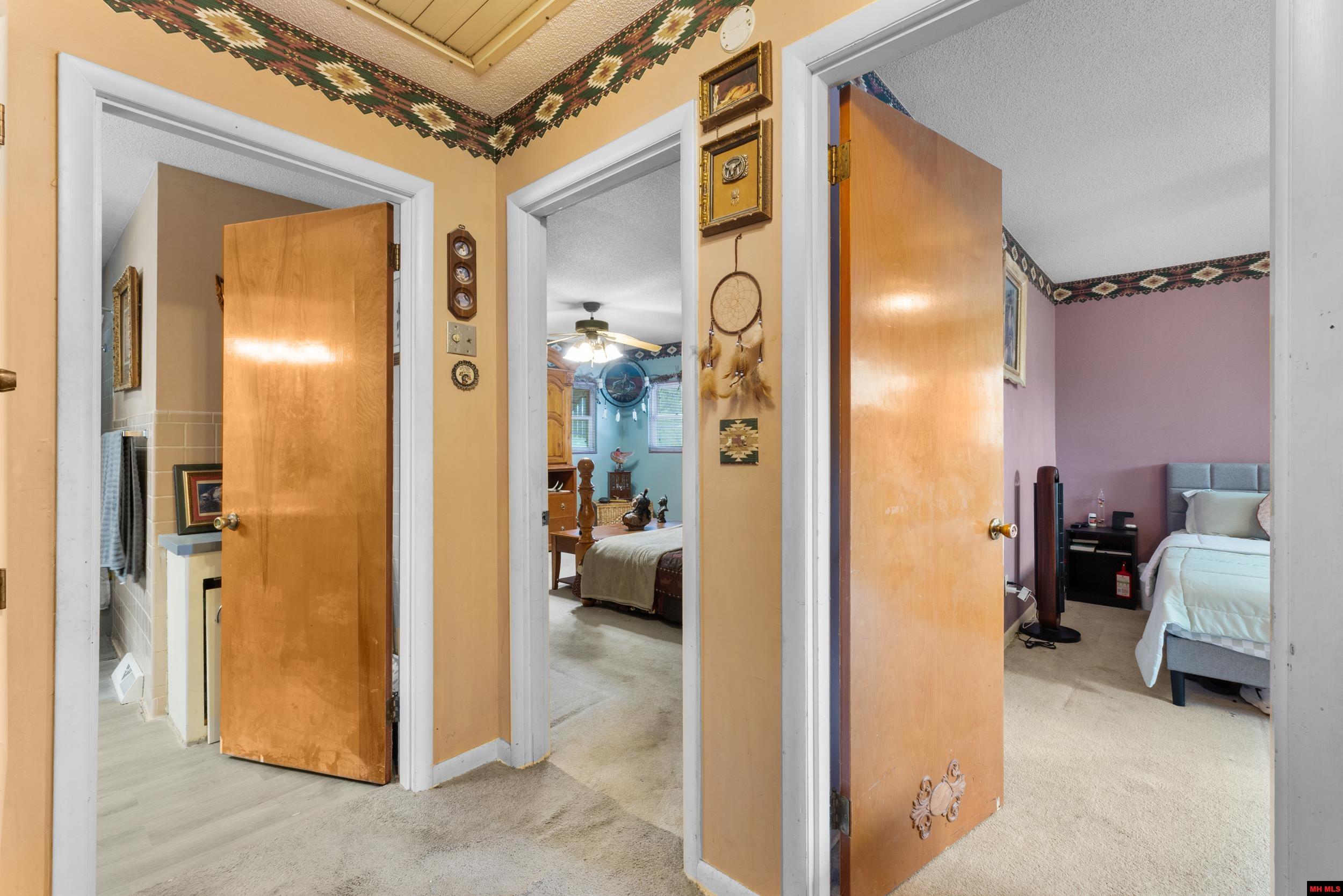 284 Crestview Drive