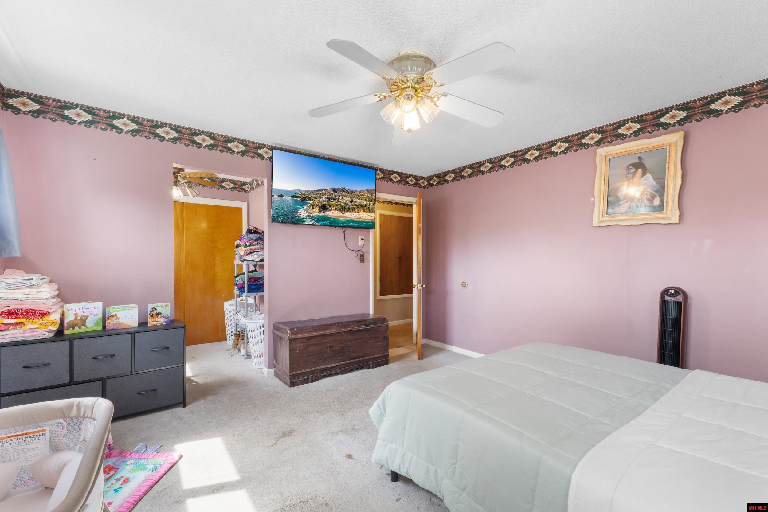 284 Crestview Drive