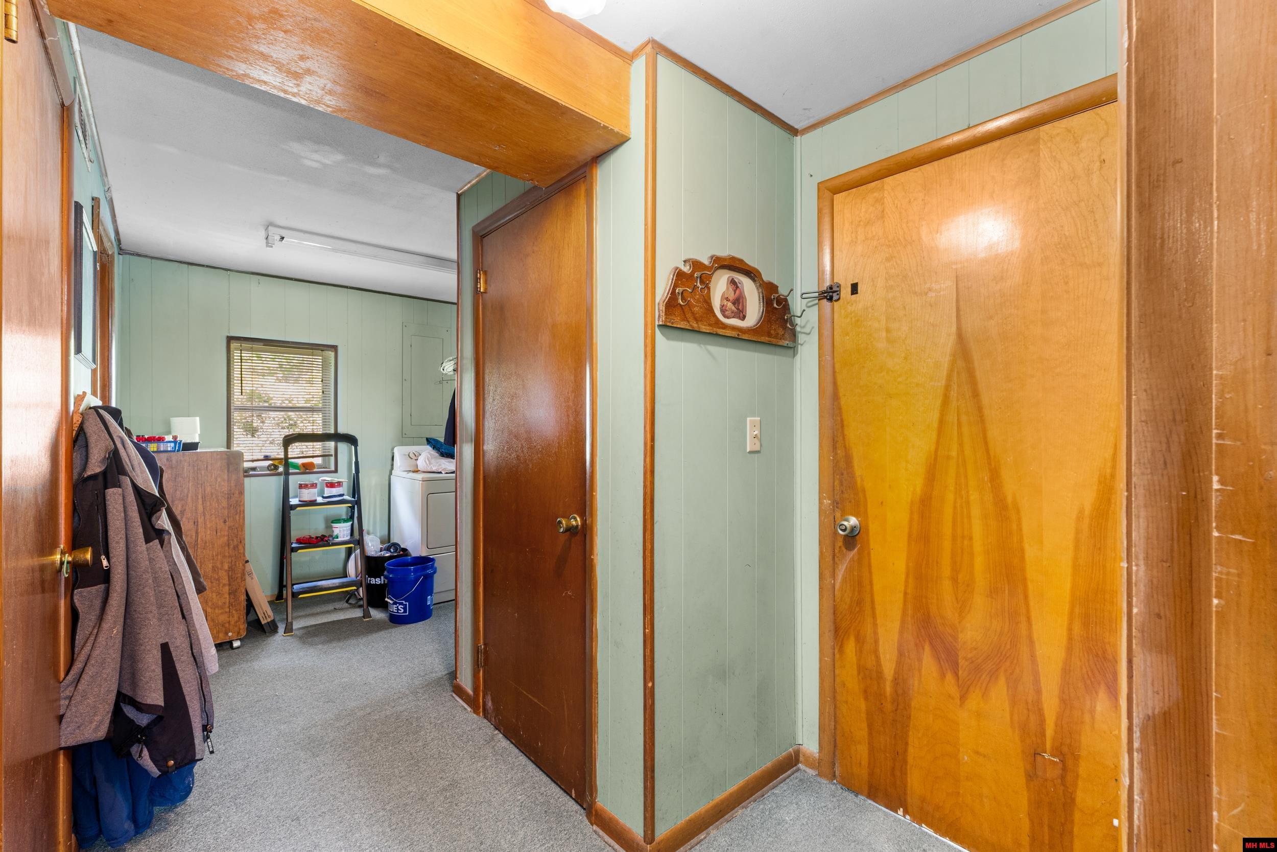 284 Crestview Drive