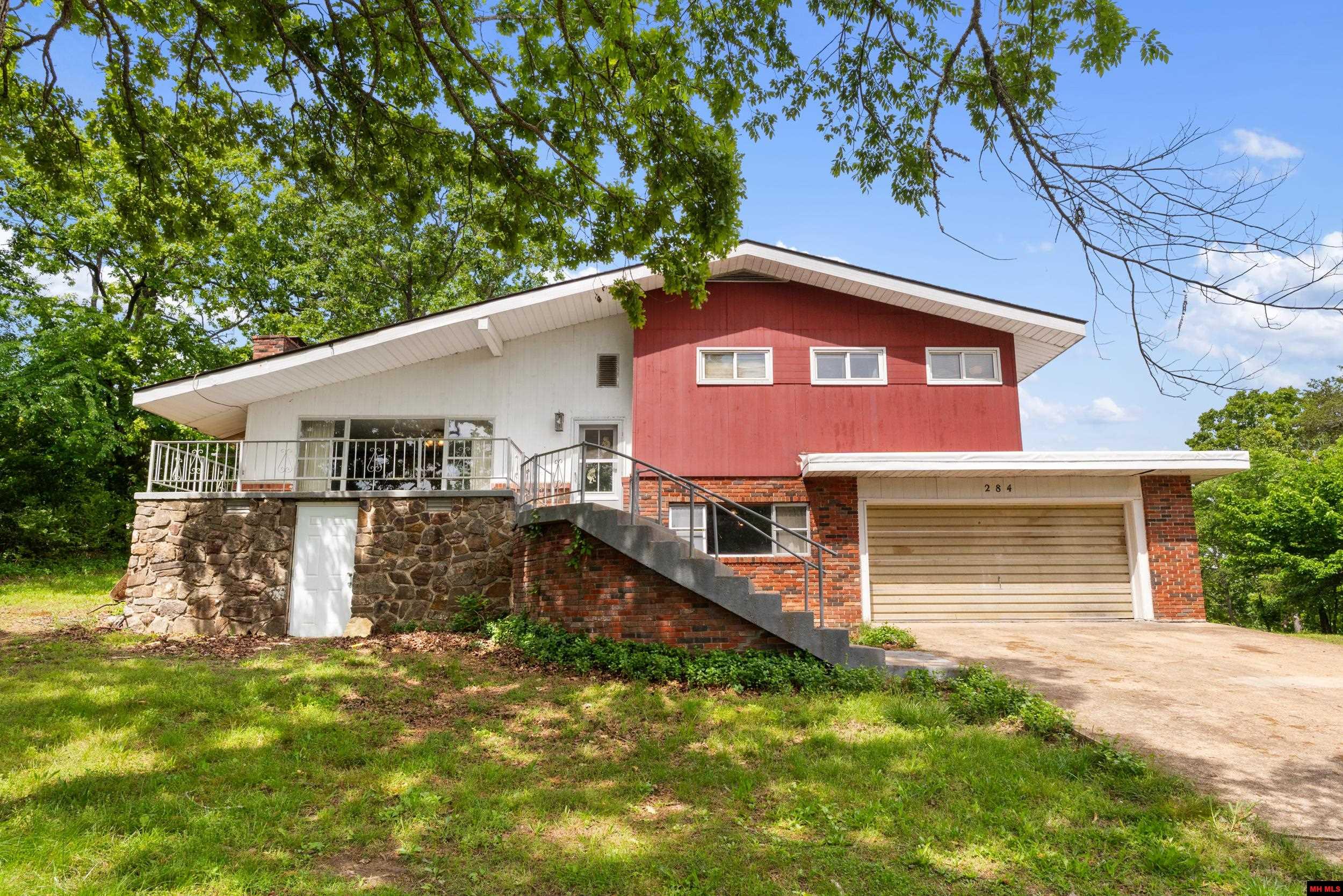 284 Crestview Drive