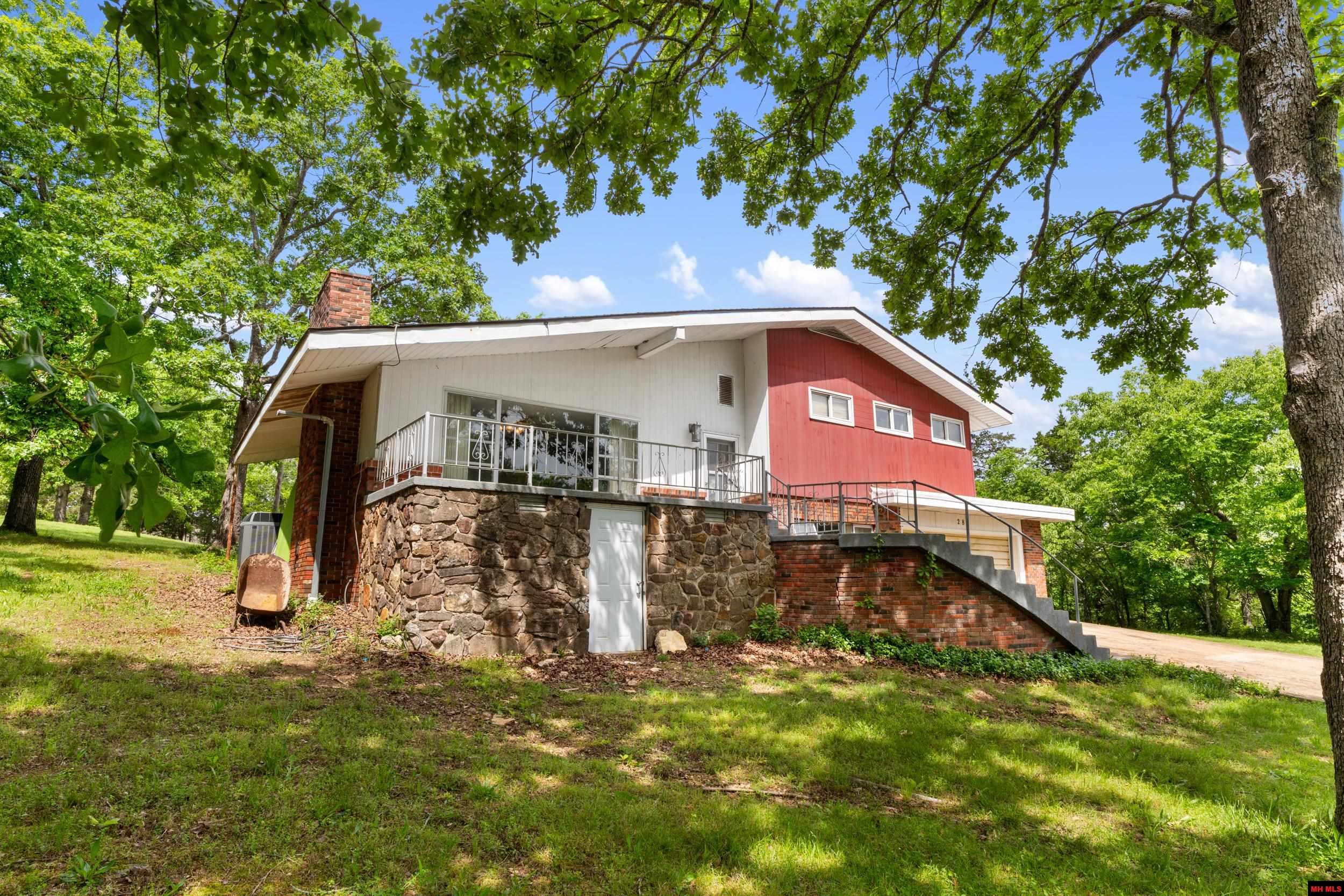 284 Crestview Drive
