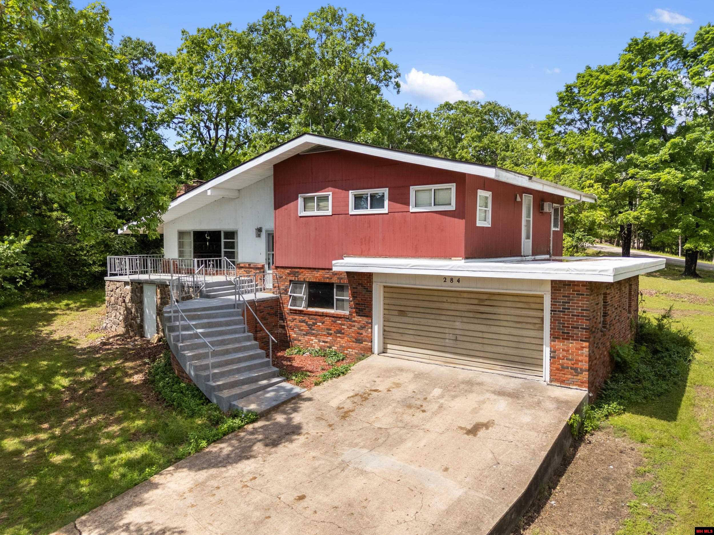 284 Crestview Drive