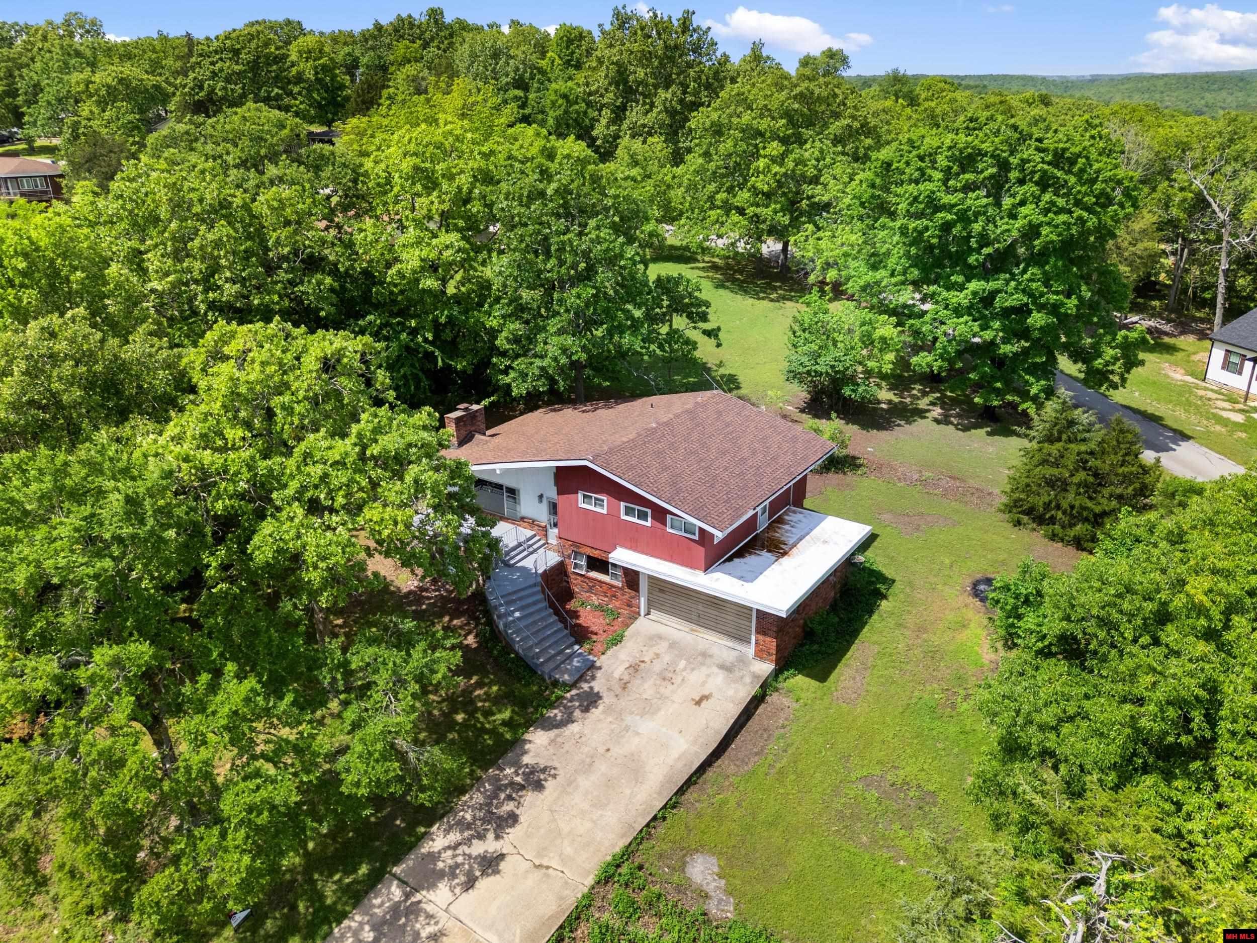 284 Crestview Drive