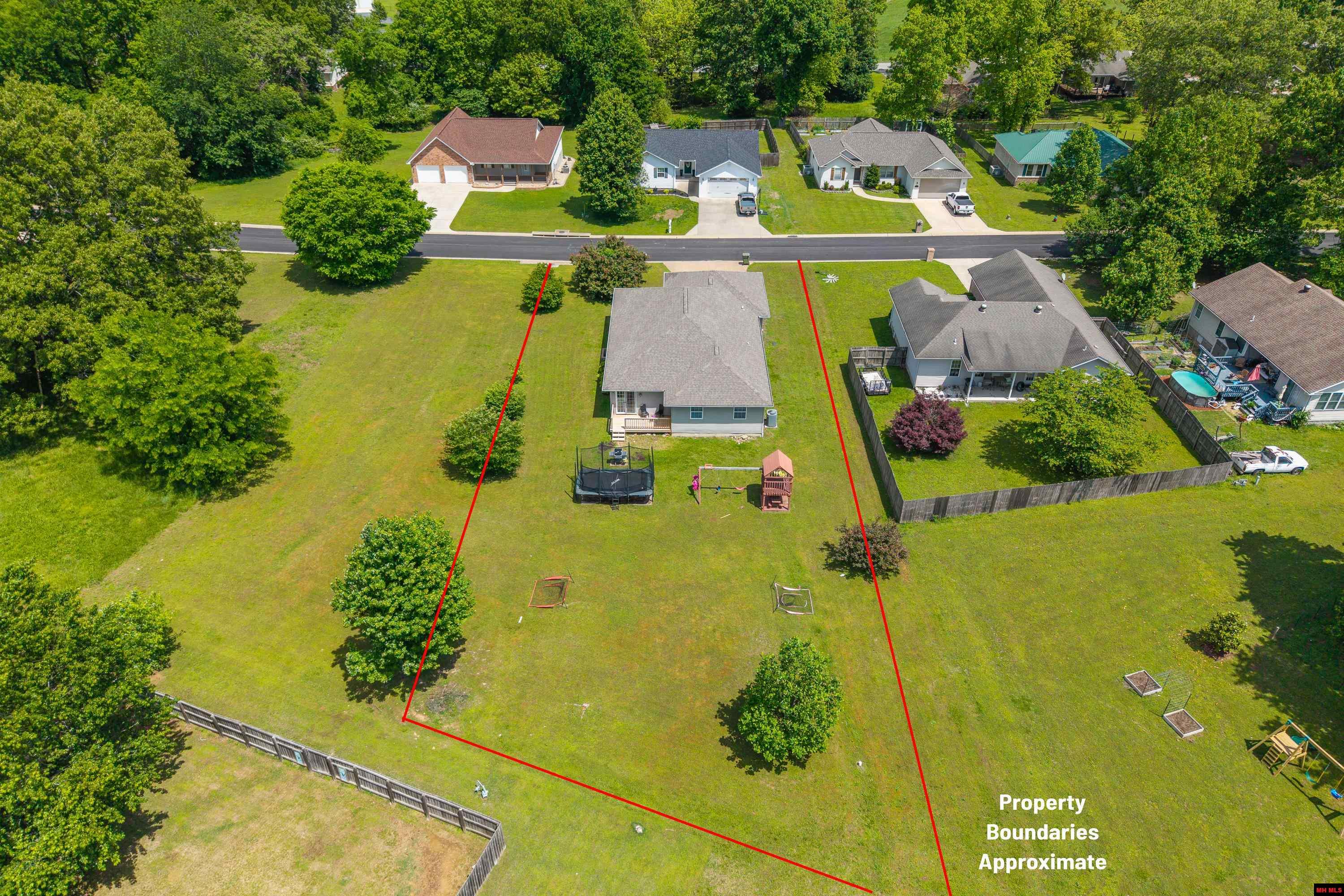 238 MAGNESS DRIVE Gassville, AR 72635