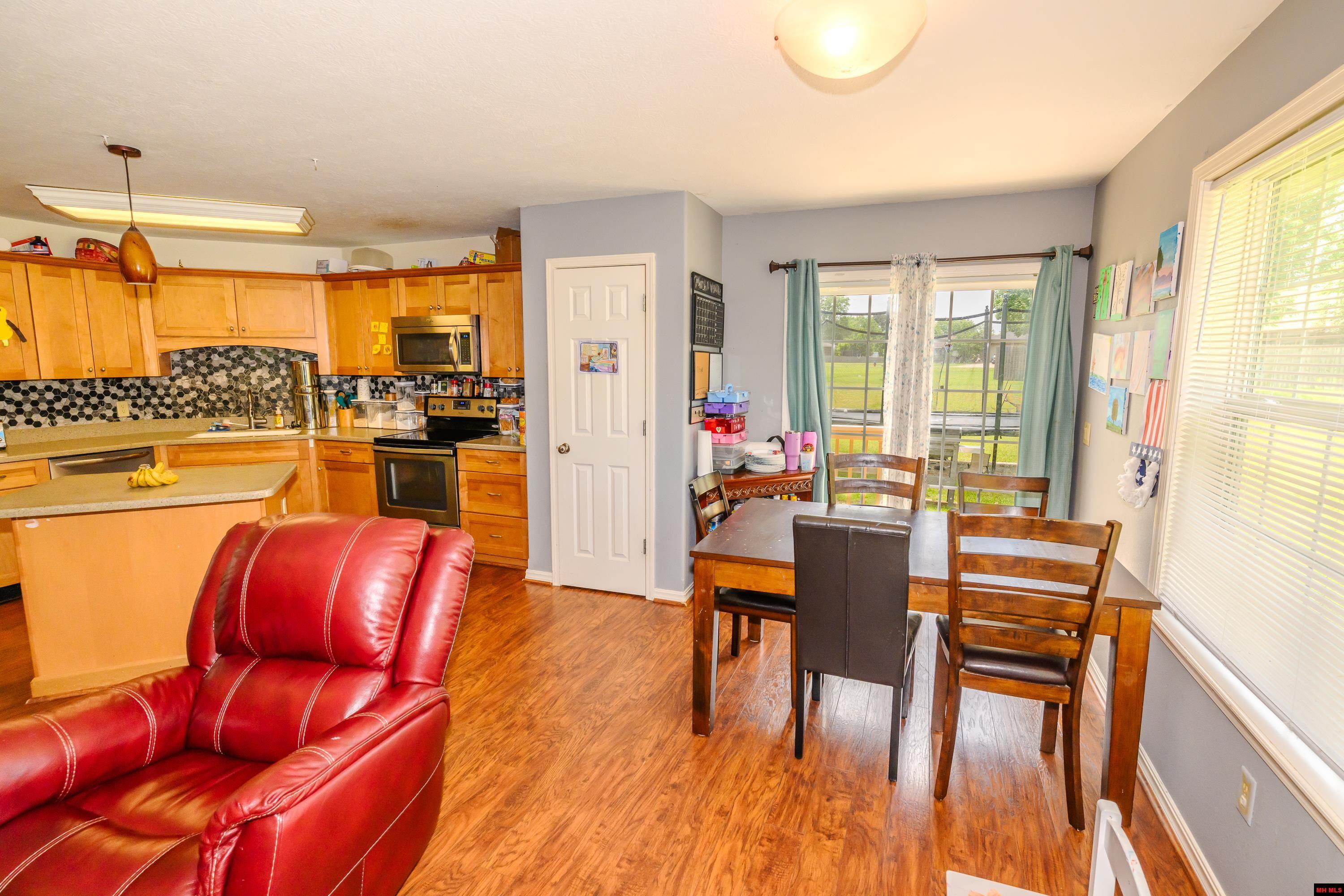 238 MAGNESS DRIVE Gassville, AR 72635