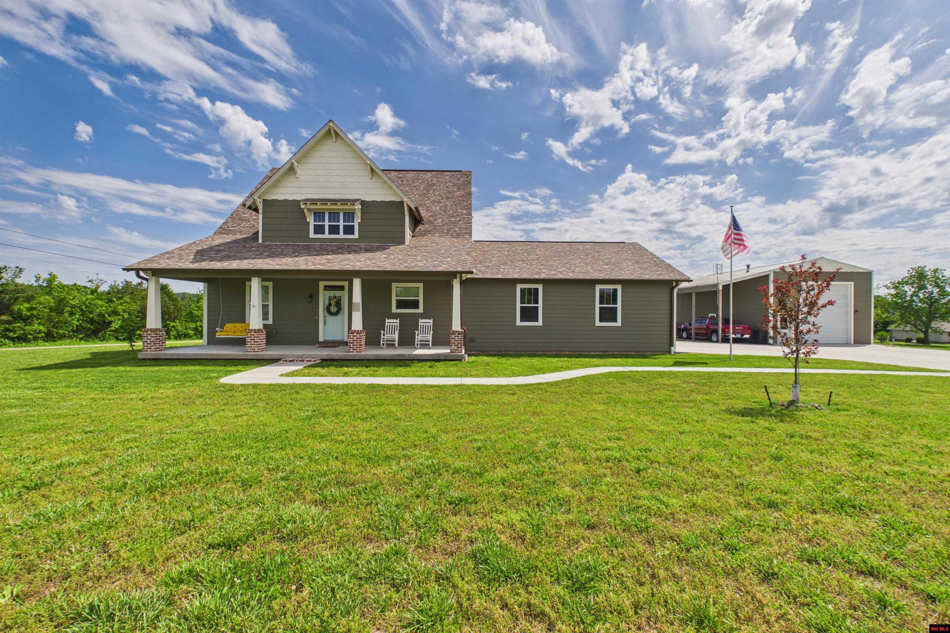 16 DEBONAIR COURT Gassville, AR 72635