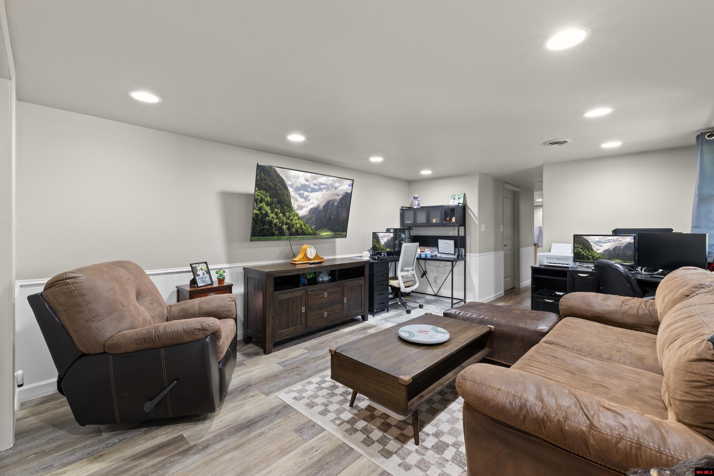 38 FISH & GAME ROAD Mountain Home, AR 72653