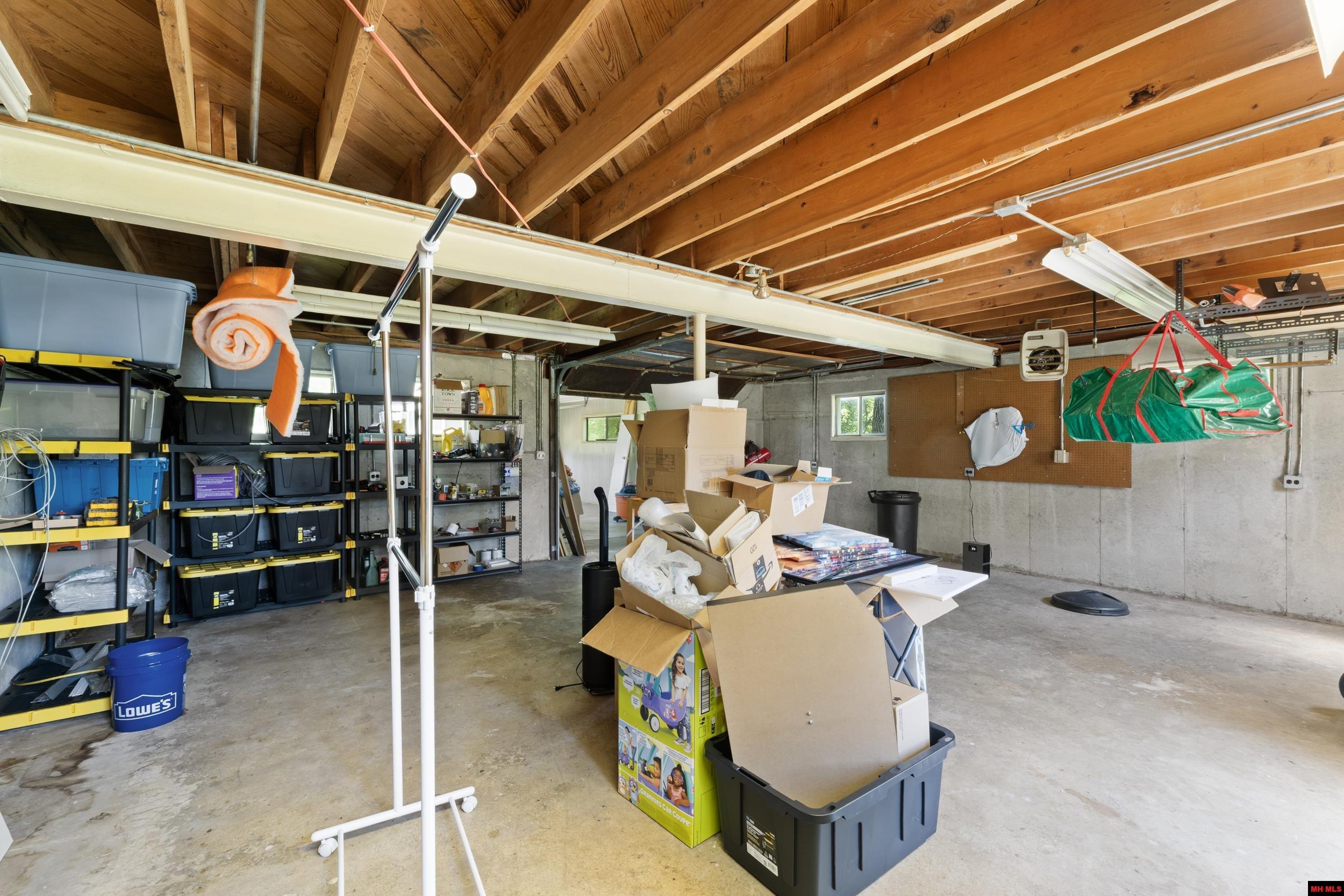 38 FISH & GAME ROAD Mountain Home, AR 72653