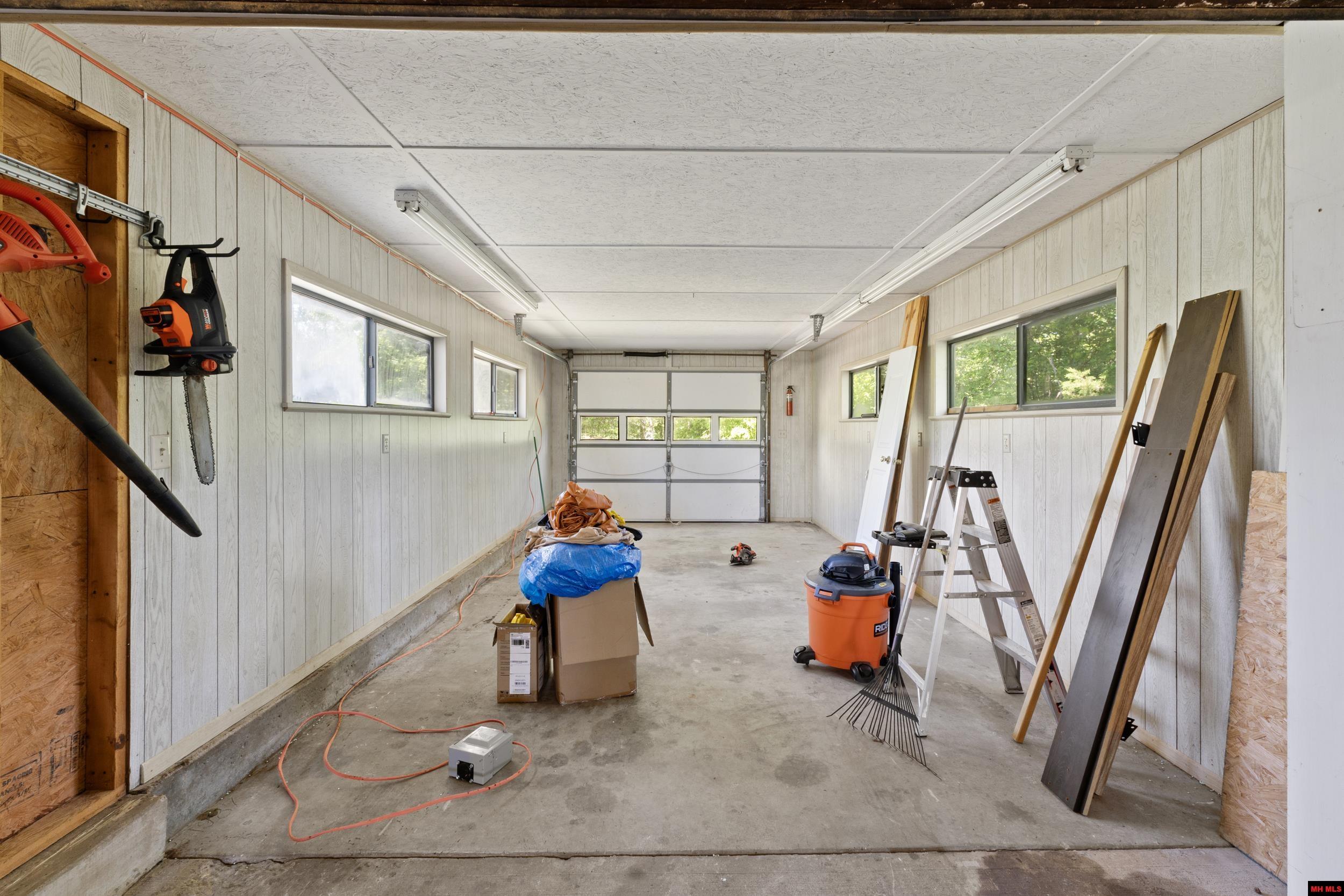 38 FISH & GAME ROAD Mountain Home, AR 72653