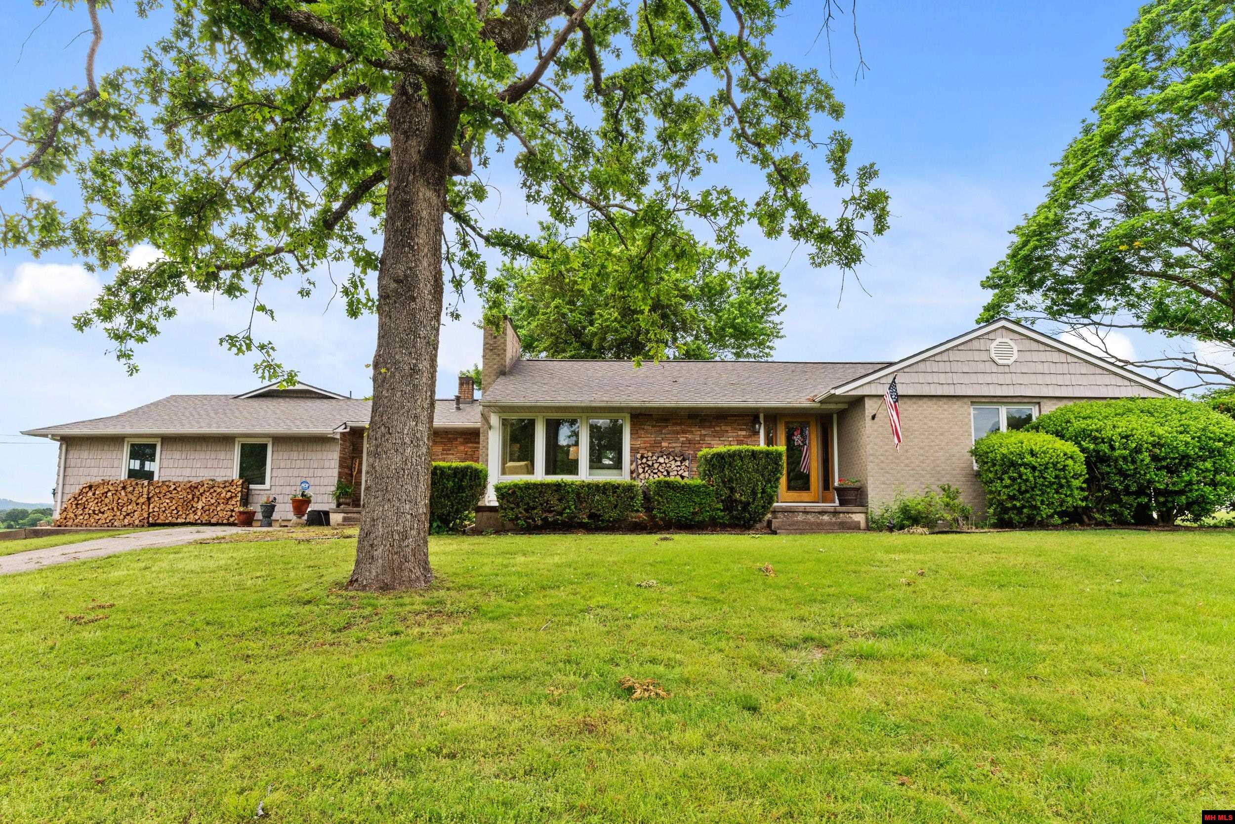 523 Harding Boulevard