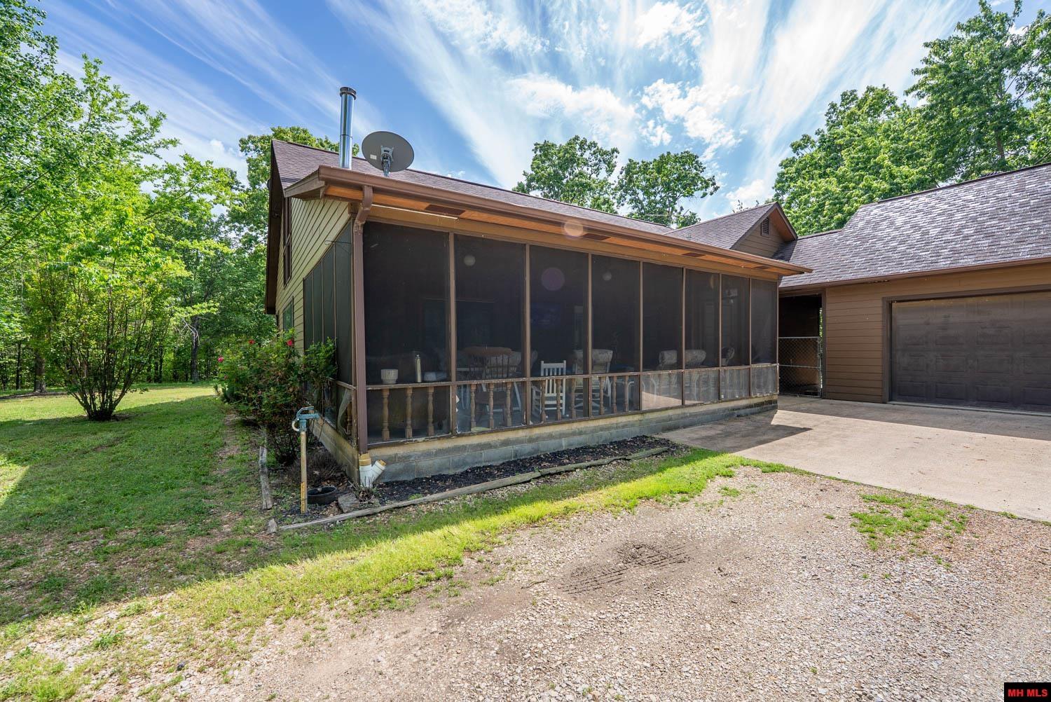 3991 State Hwy W
