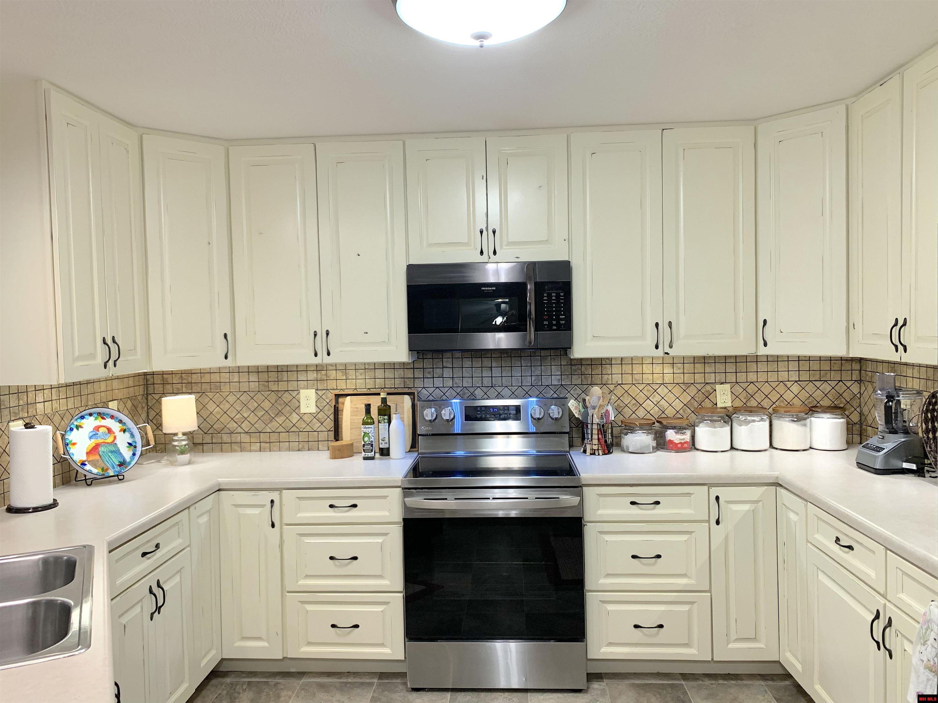 1321-2 Wilshire Court
