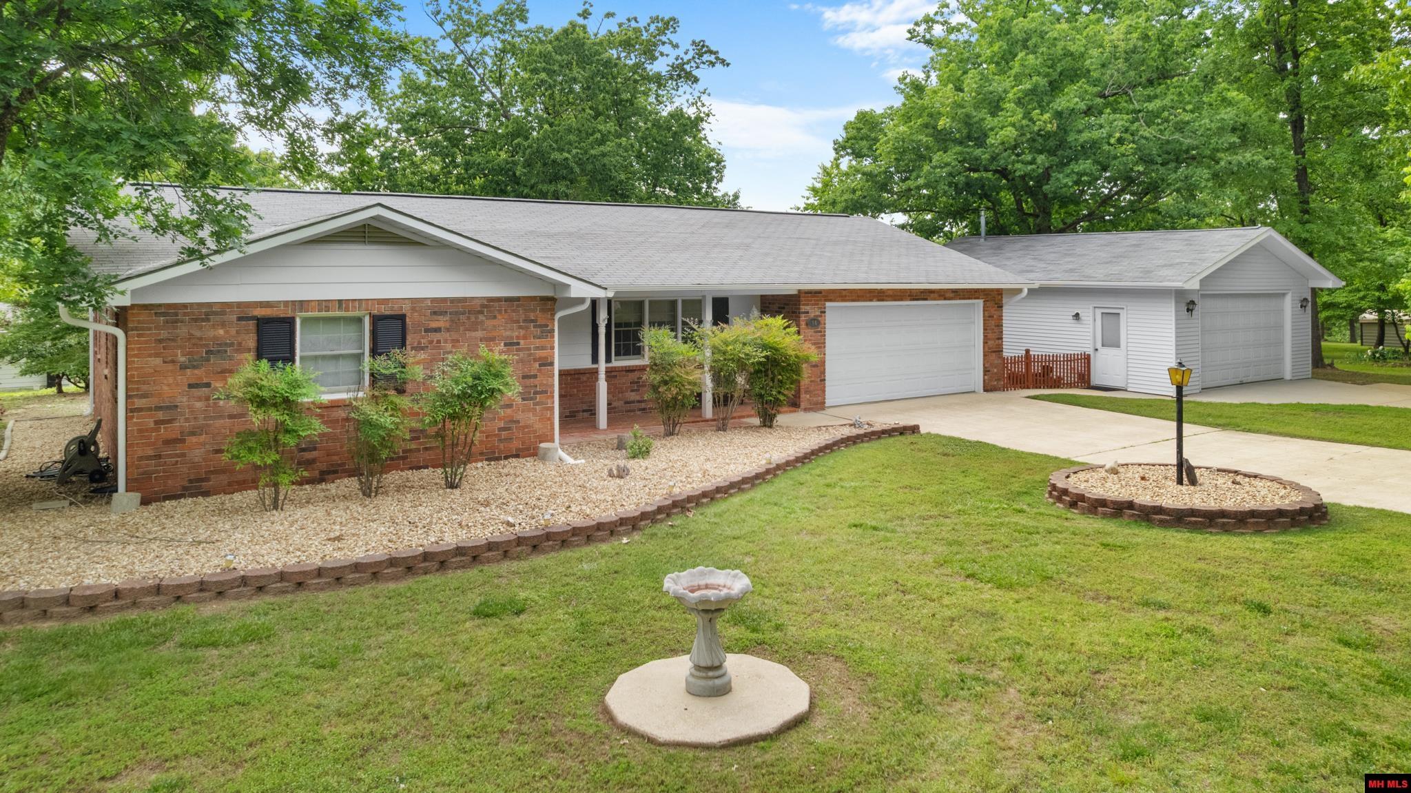 86 Rose Lane
