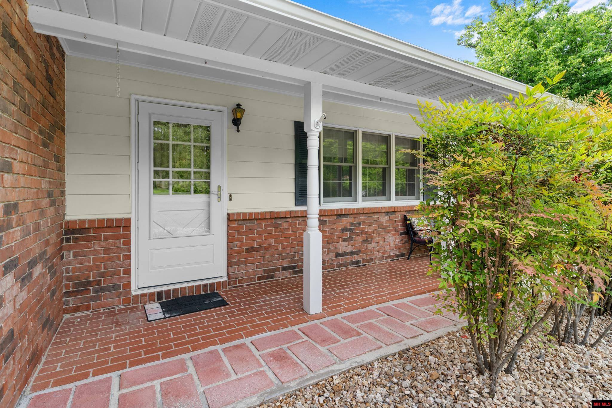 86 Rose Lane