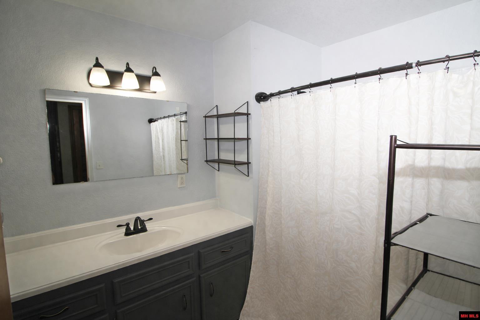 4432 County Road 6270