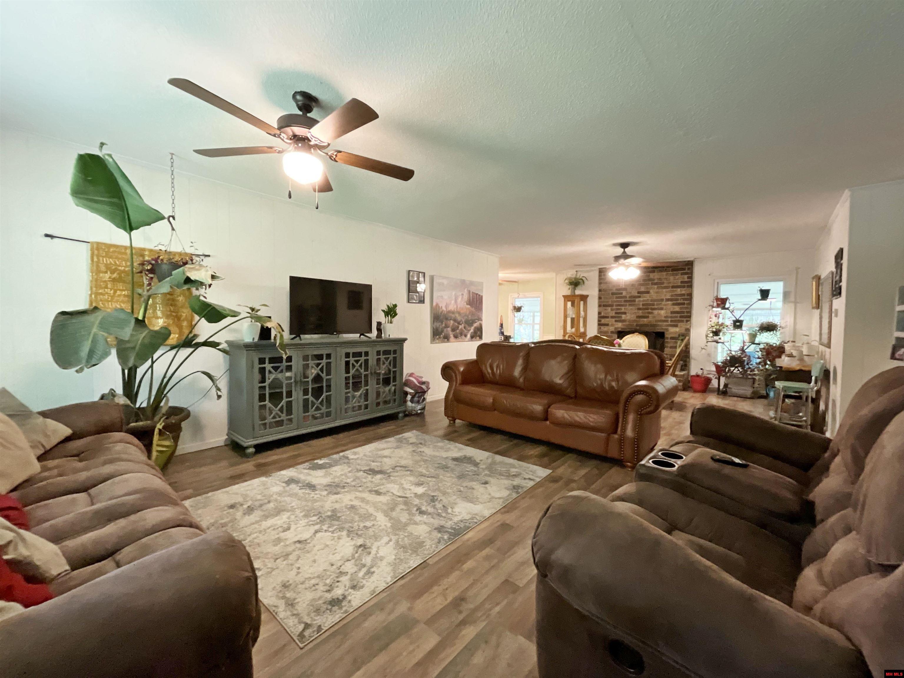 4432 County Road 6270