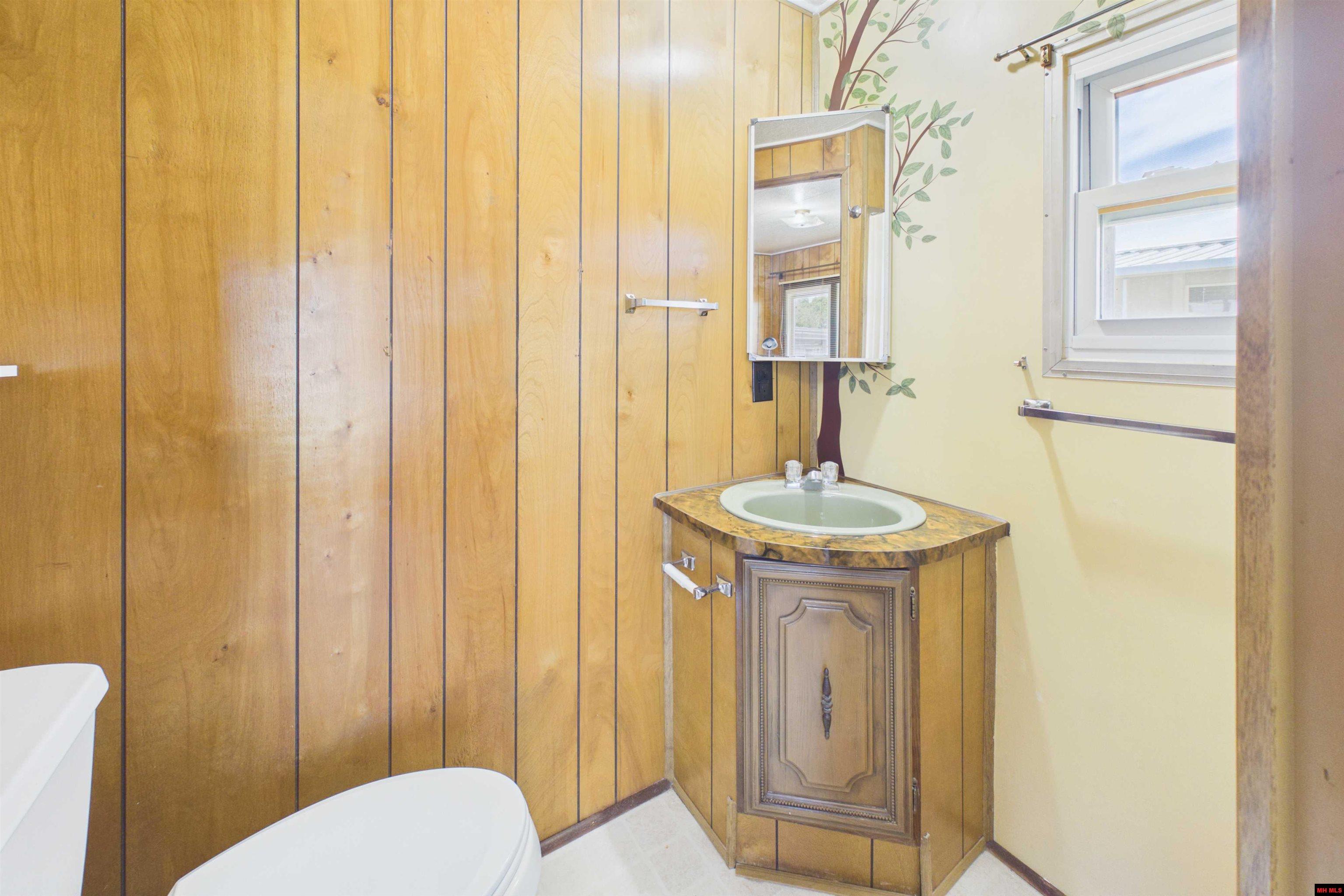 137 WEHMEYER LOOP Mountain Home, AR