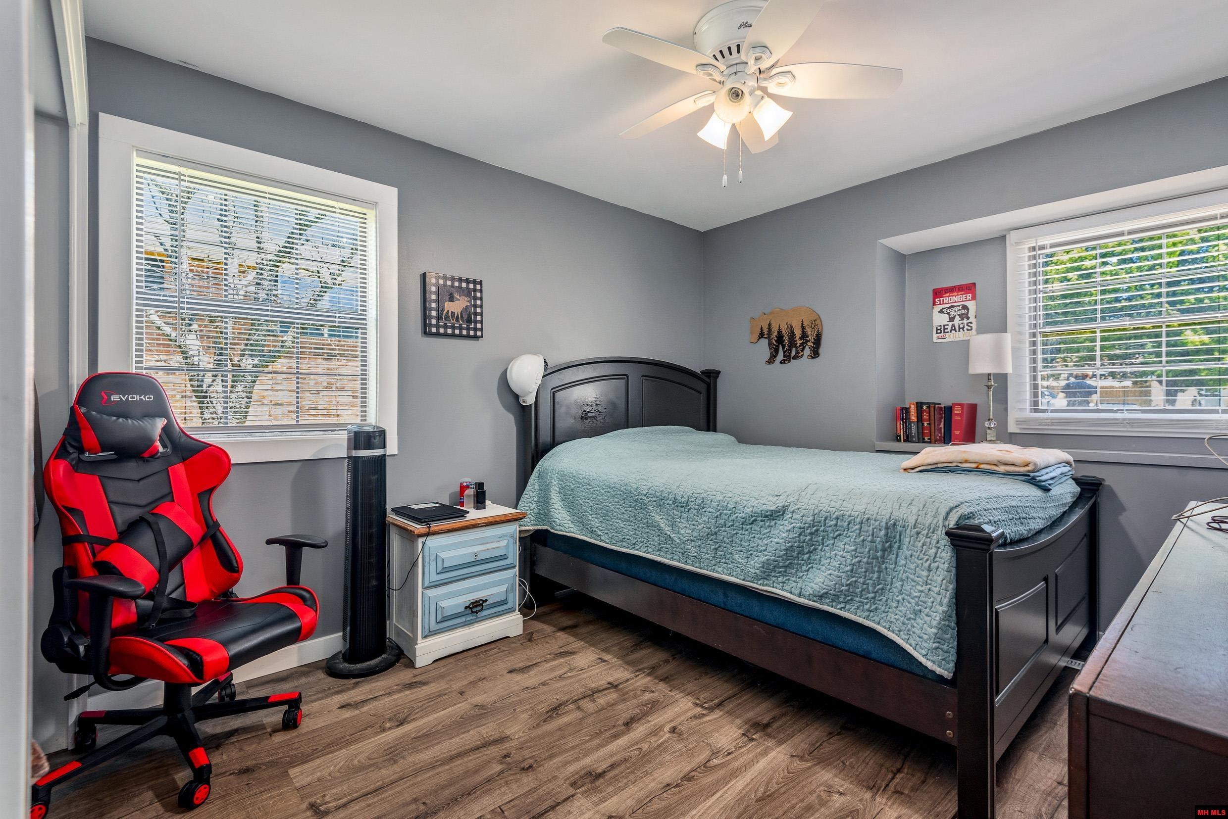 1528 Berry Lane