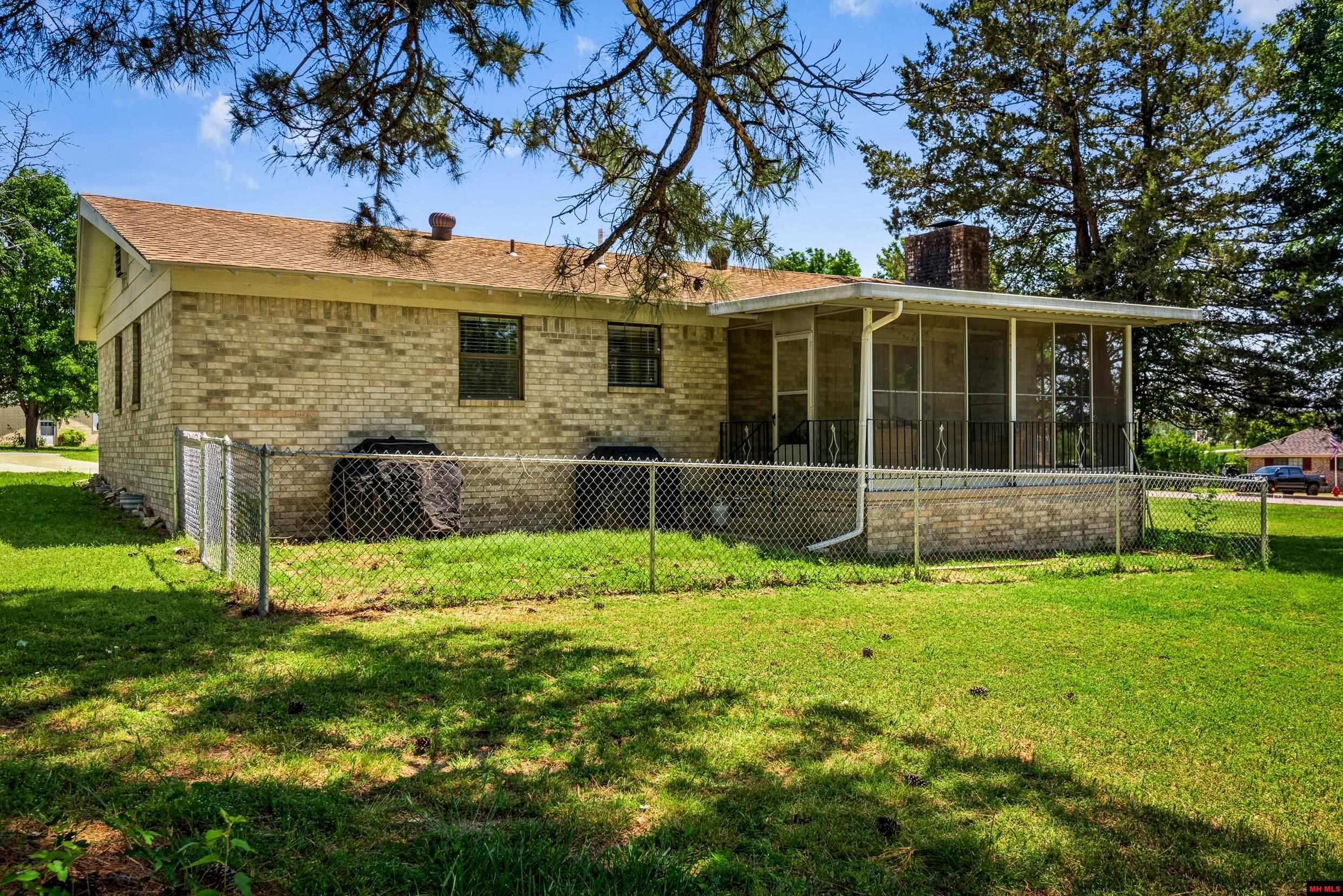 1528 Berry Lane