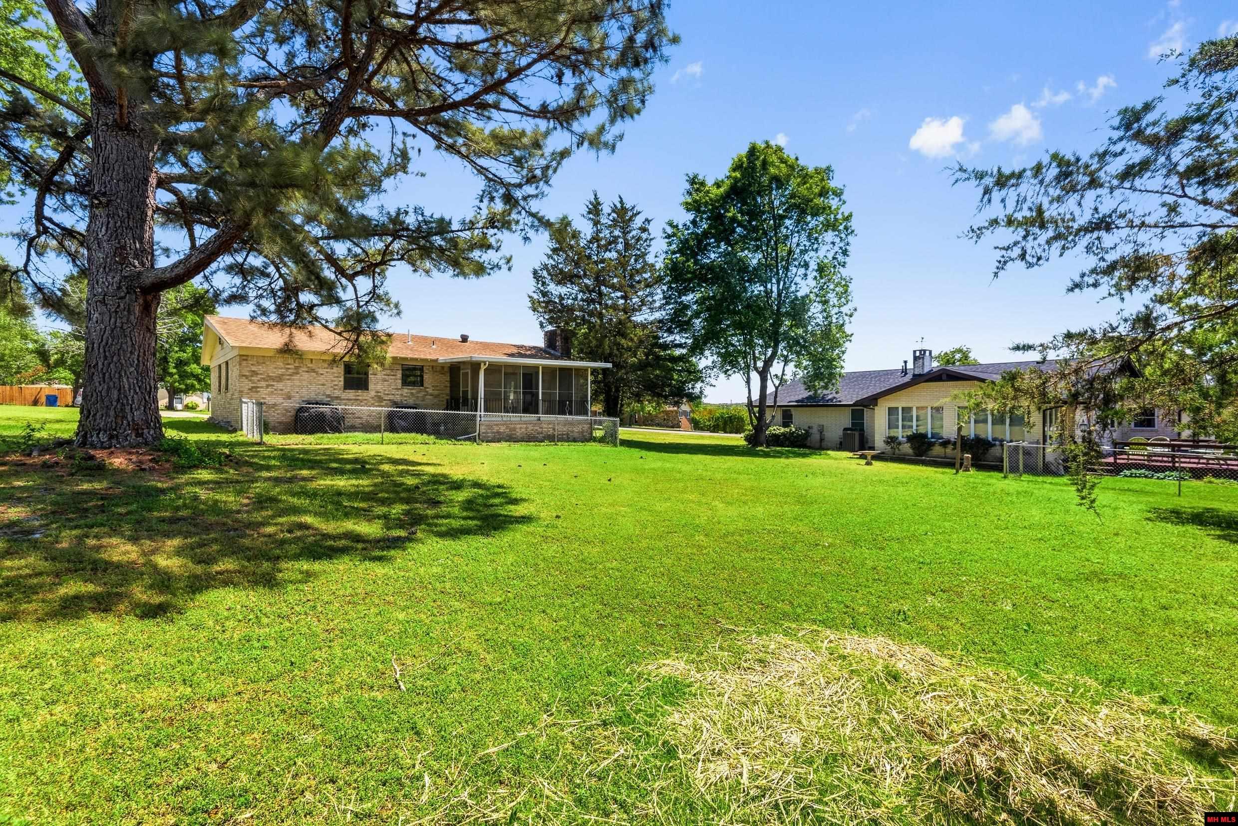 1528 Berry Lane