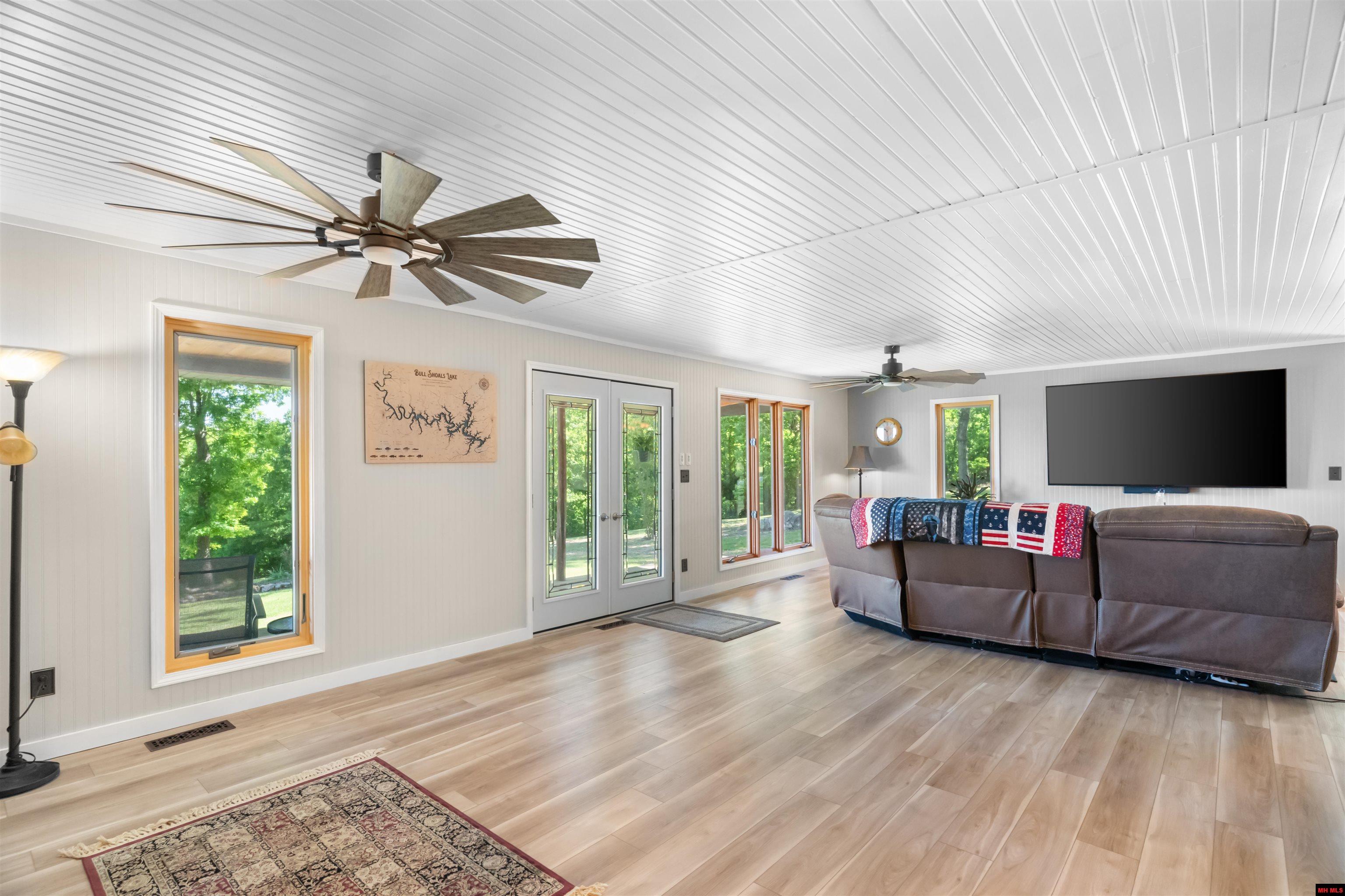 537 Eagle Lane