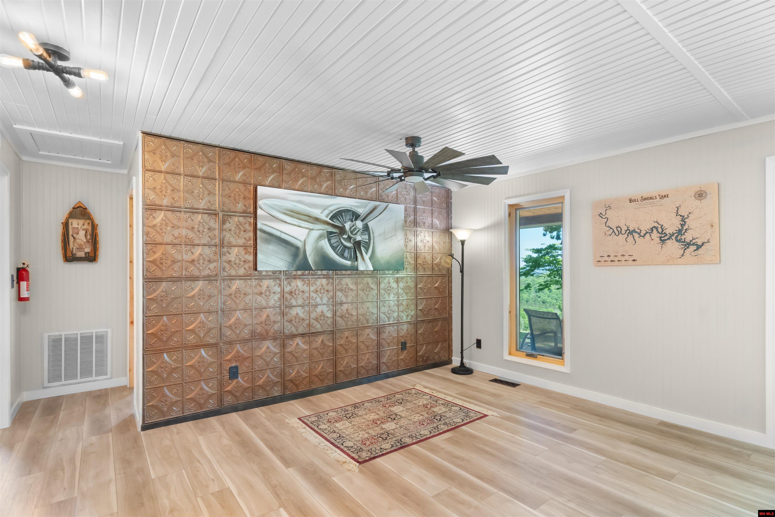 537 Eagle Lane