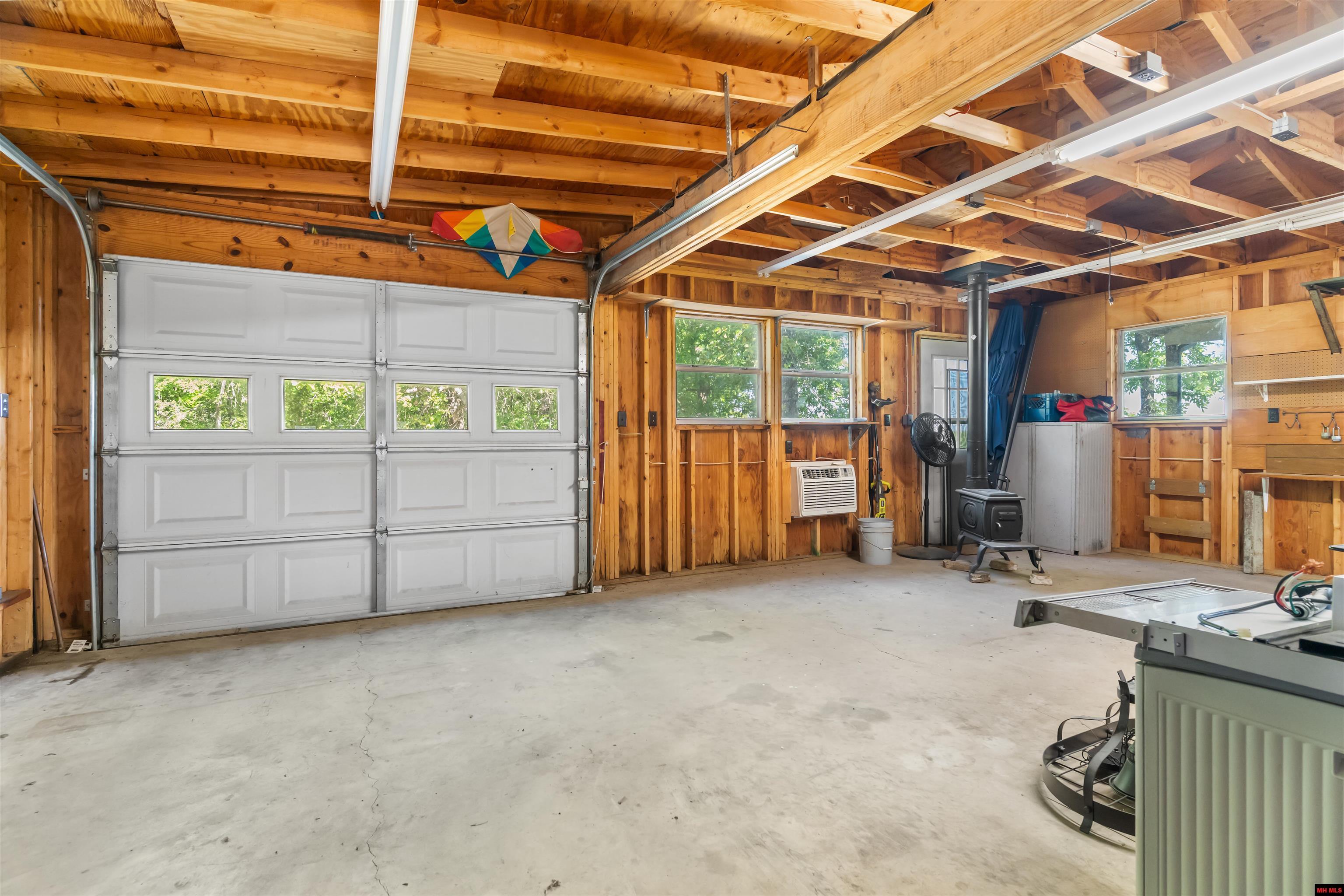 537 Eagle Lane