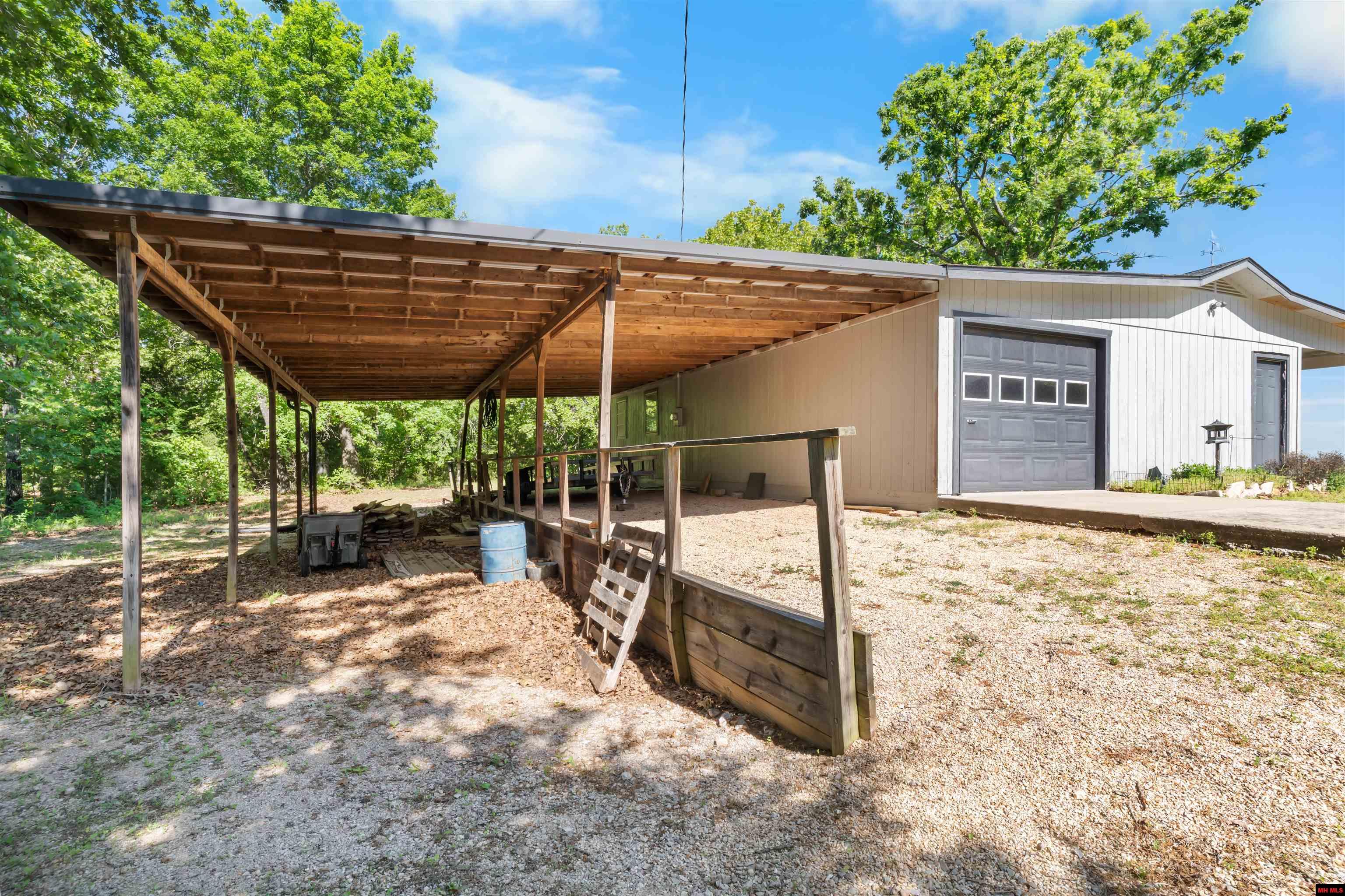 537 Eagle Lane
