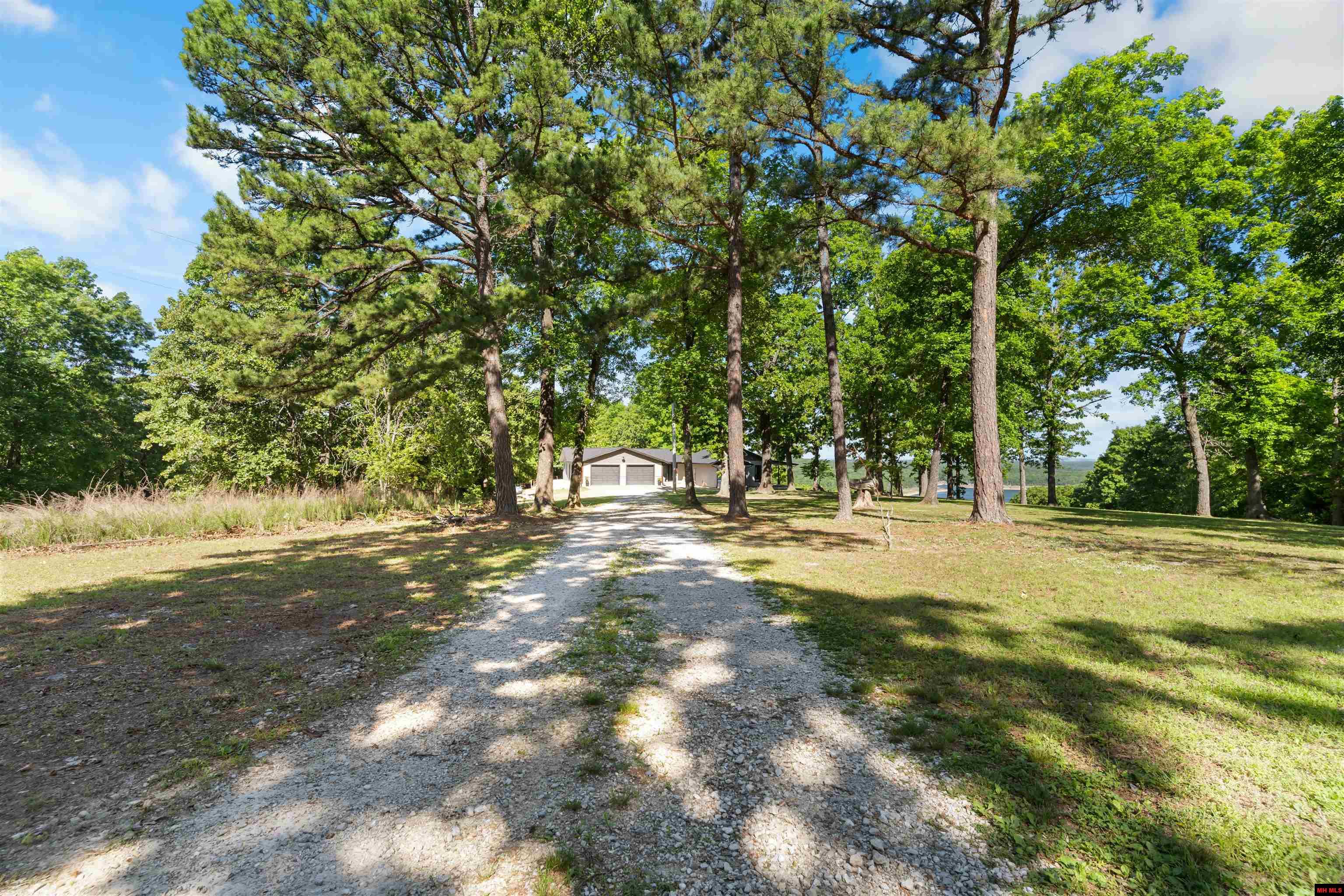 537 Eagle Lane