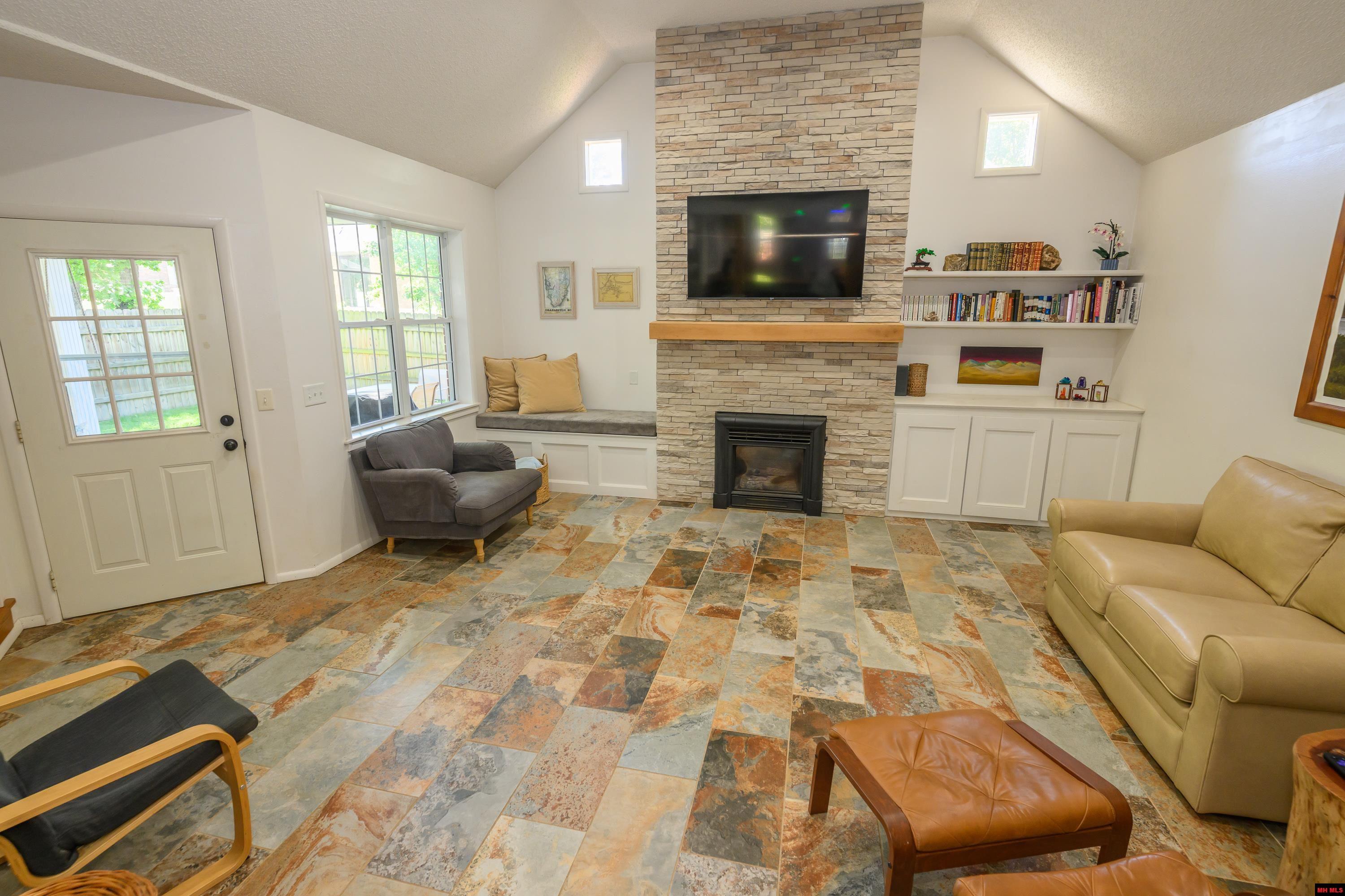 606 Leatherwood Drive