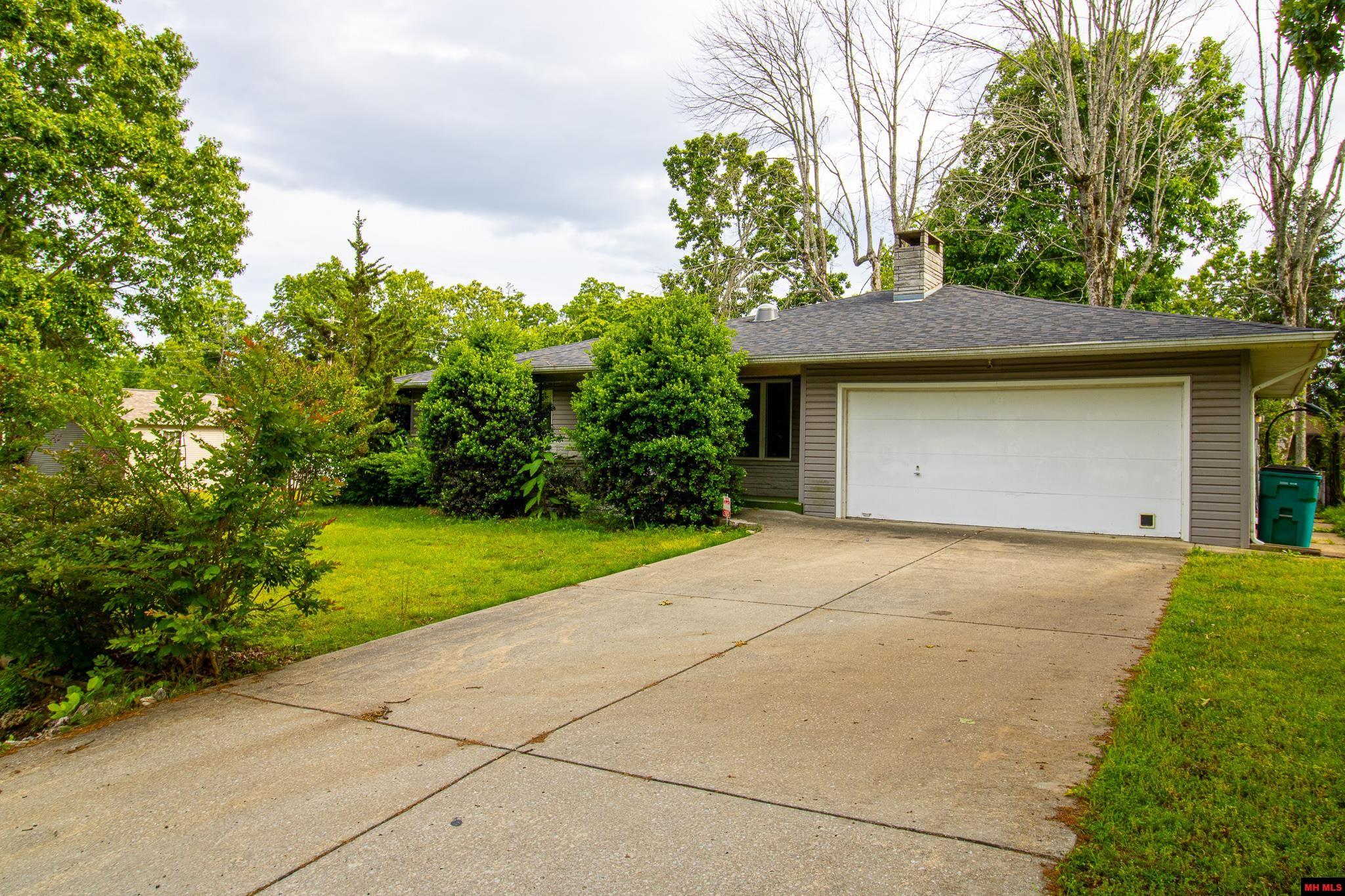 105 WALDEN LANE Bull Shoals, AR