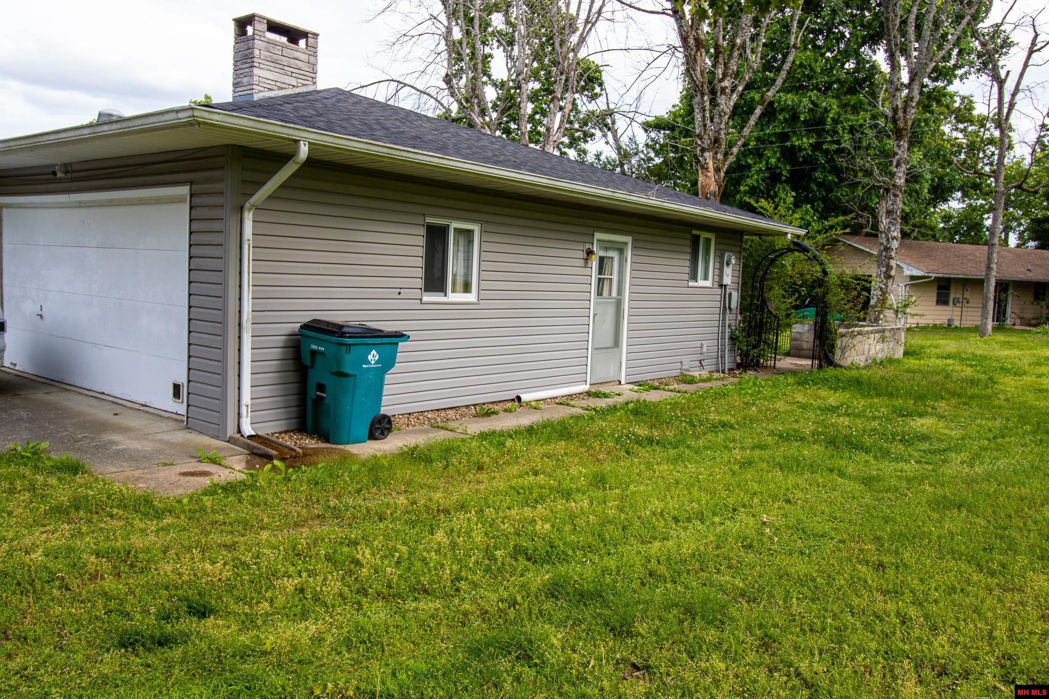 105 WALDEN LANE Bull Shoals, AR