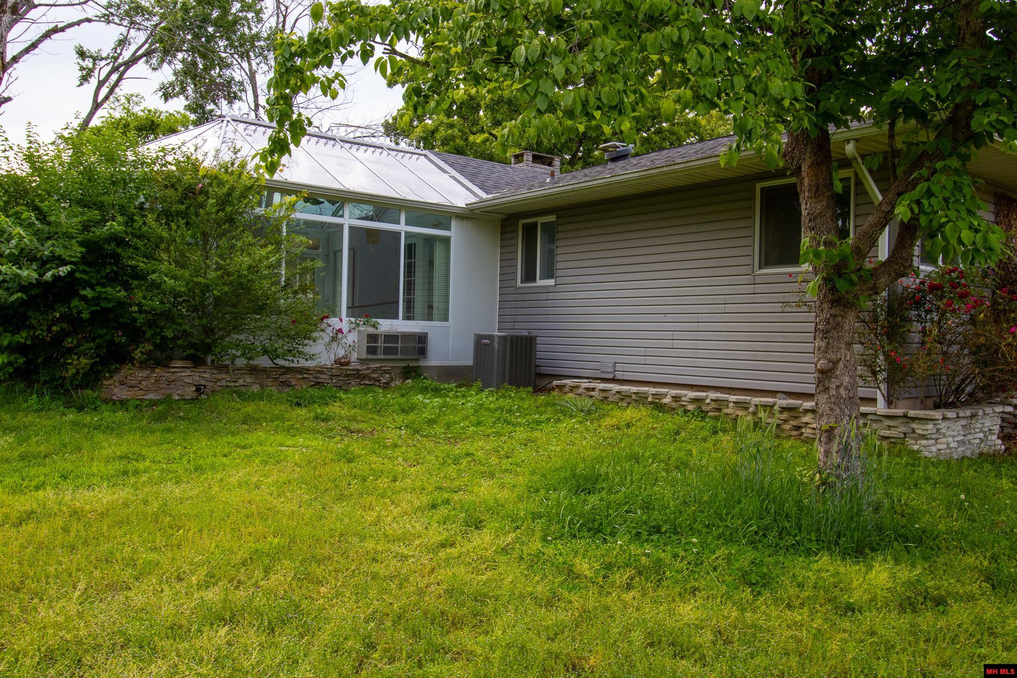 105 WALDEN LANE Bull Shoals, AR