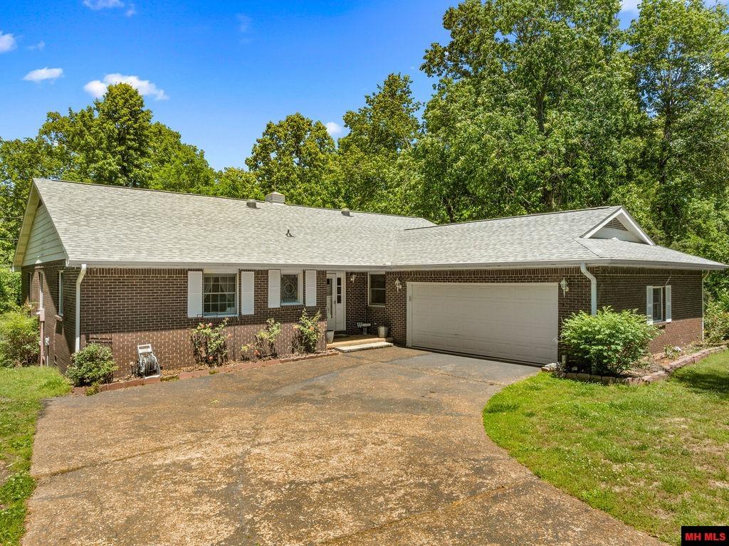 2503 Crescent Drive