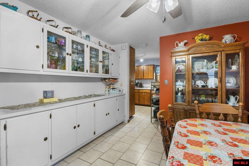 2503 Crescent Drive