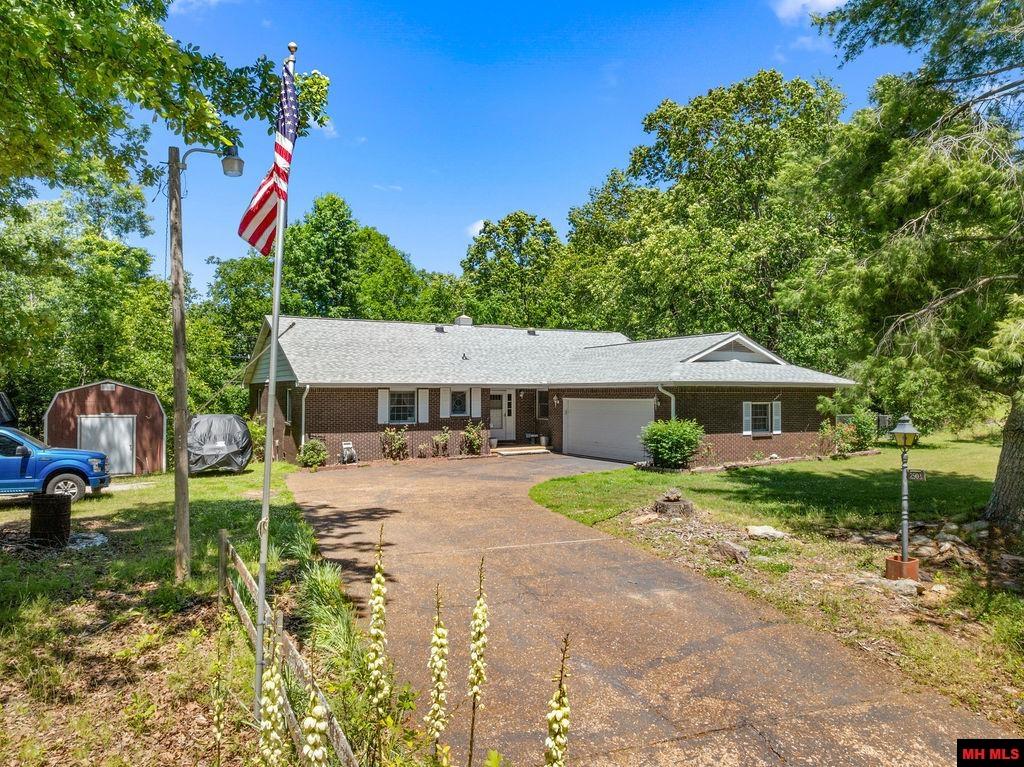 2503 Crescent Drive