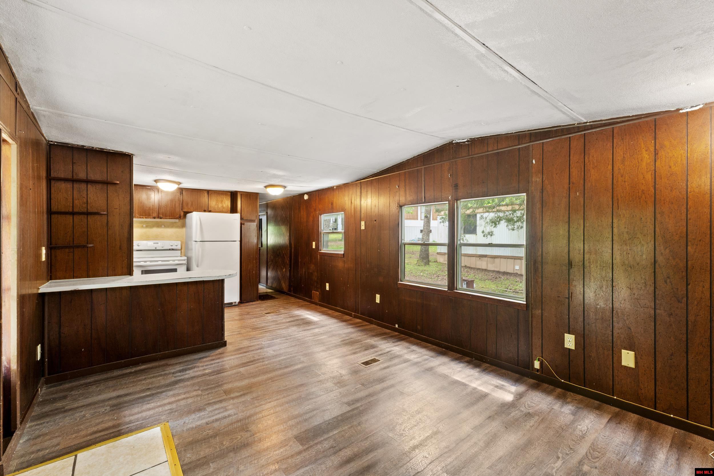 409 CR 916 Mountain Home, AR