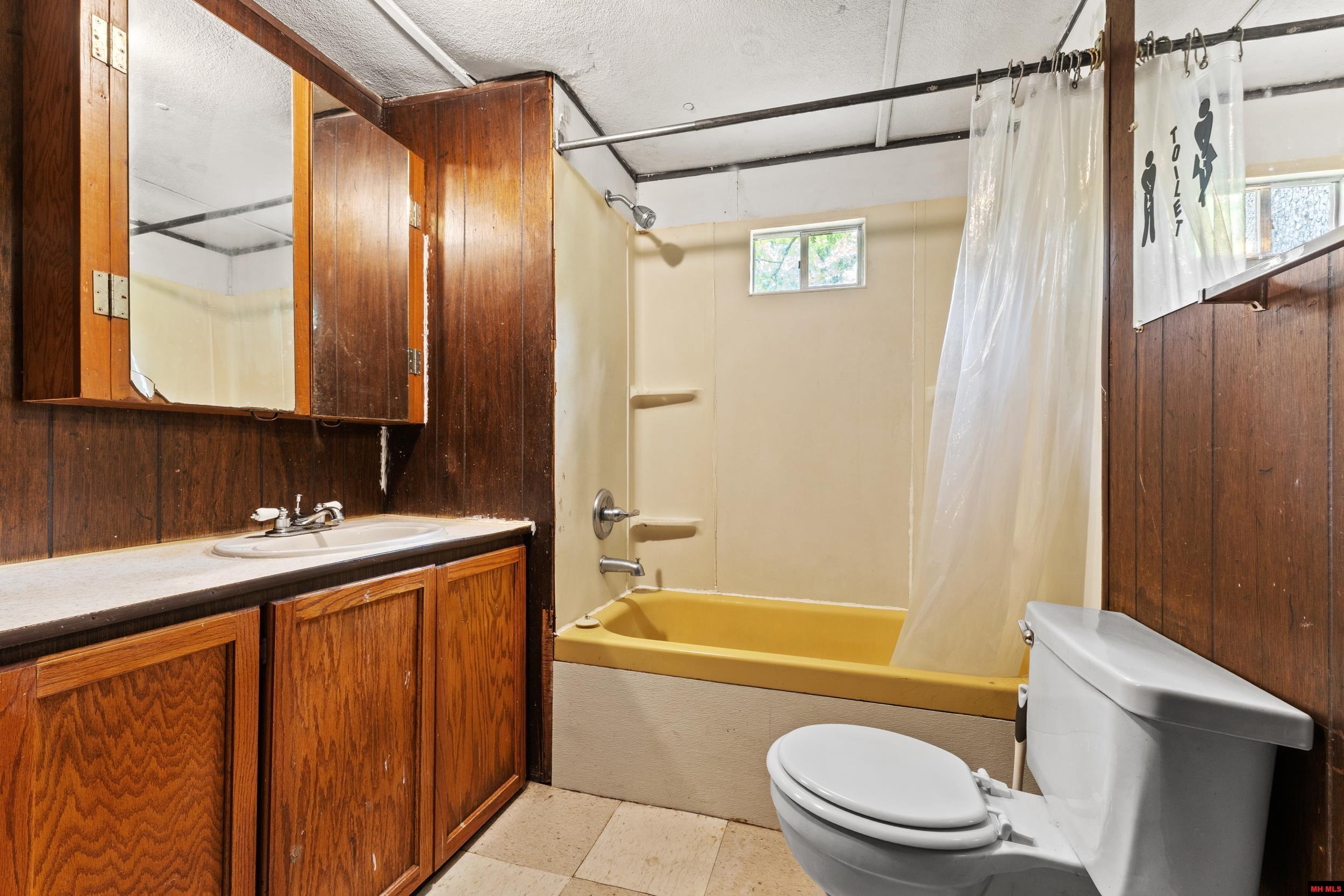 409 CR 916 Mountain Home, AR