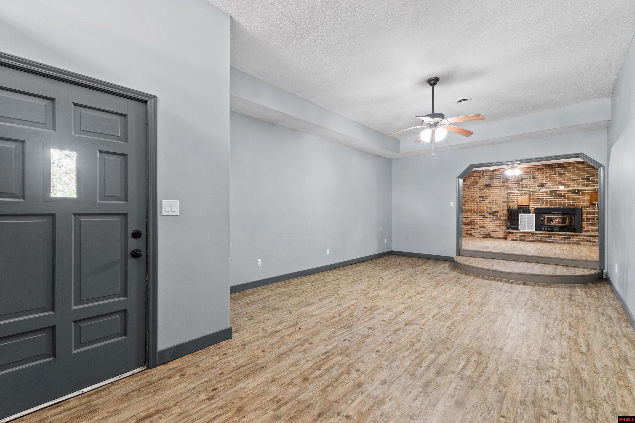 409 CR 916 Mountain Home, AR