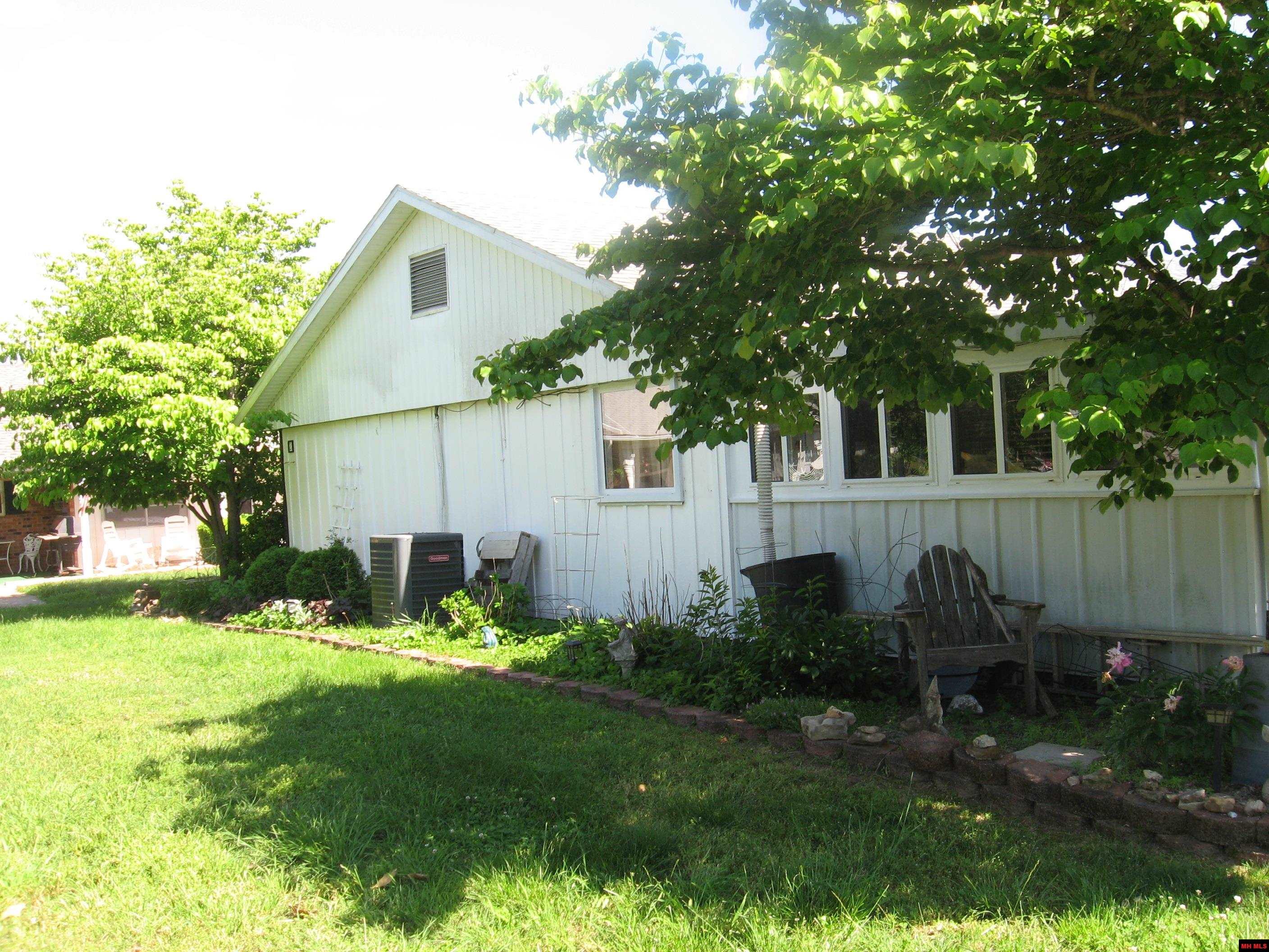 3833 W HWY 178 Lakeview, AR