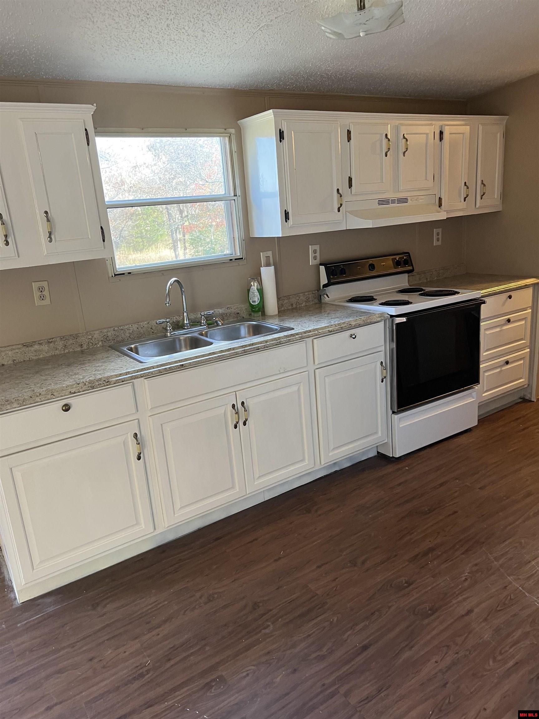 501 GIRARD STREET Flippin, AR
