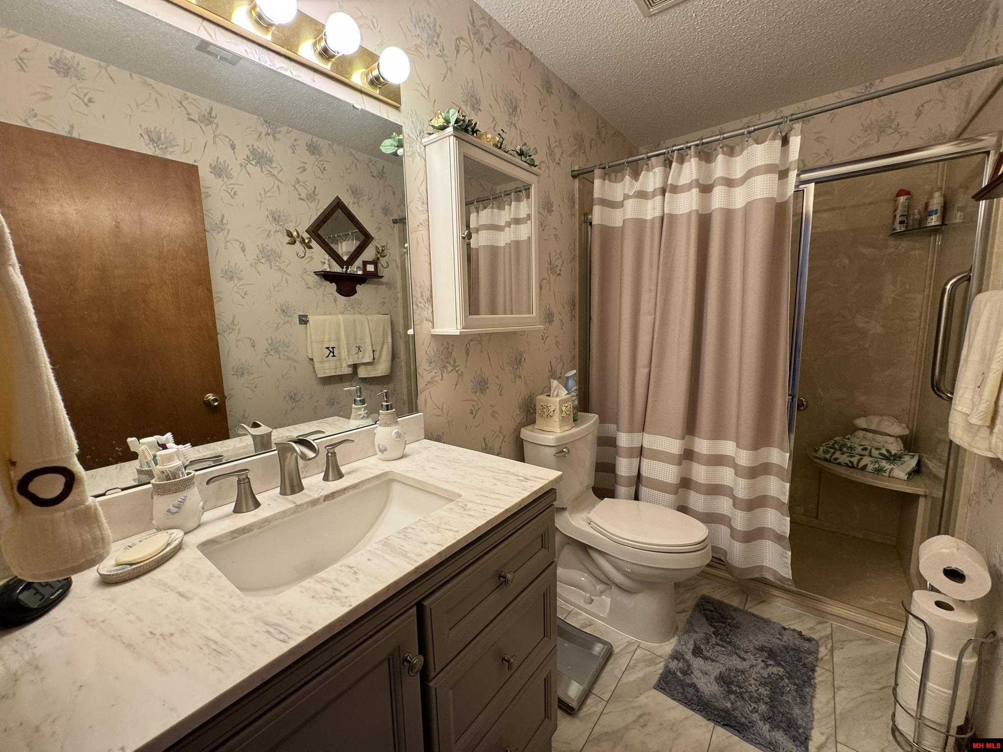 1586 MEADOWHILL DRIVE Mountain Home, AR