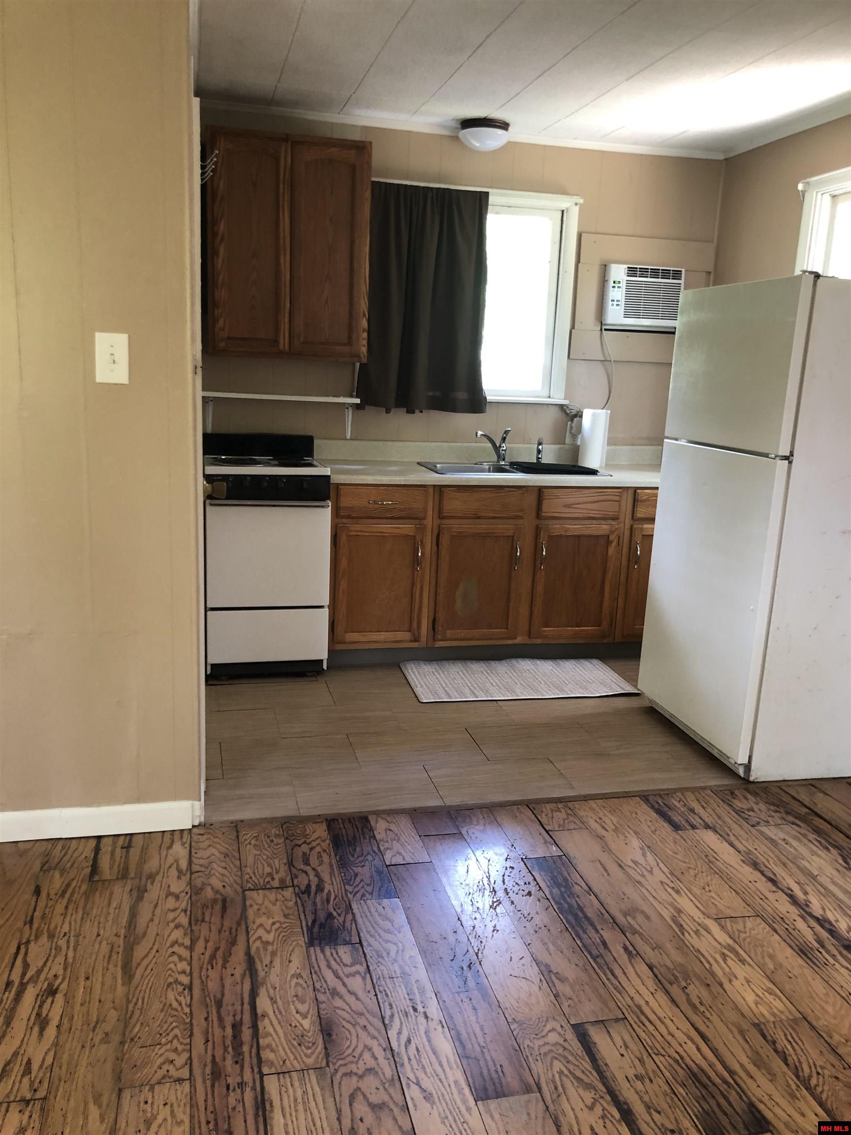 80 APPLE BLOSSOM CIRCLE Mountain Home, AR